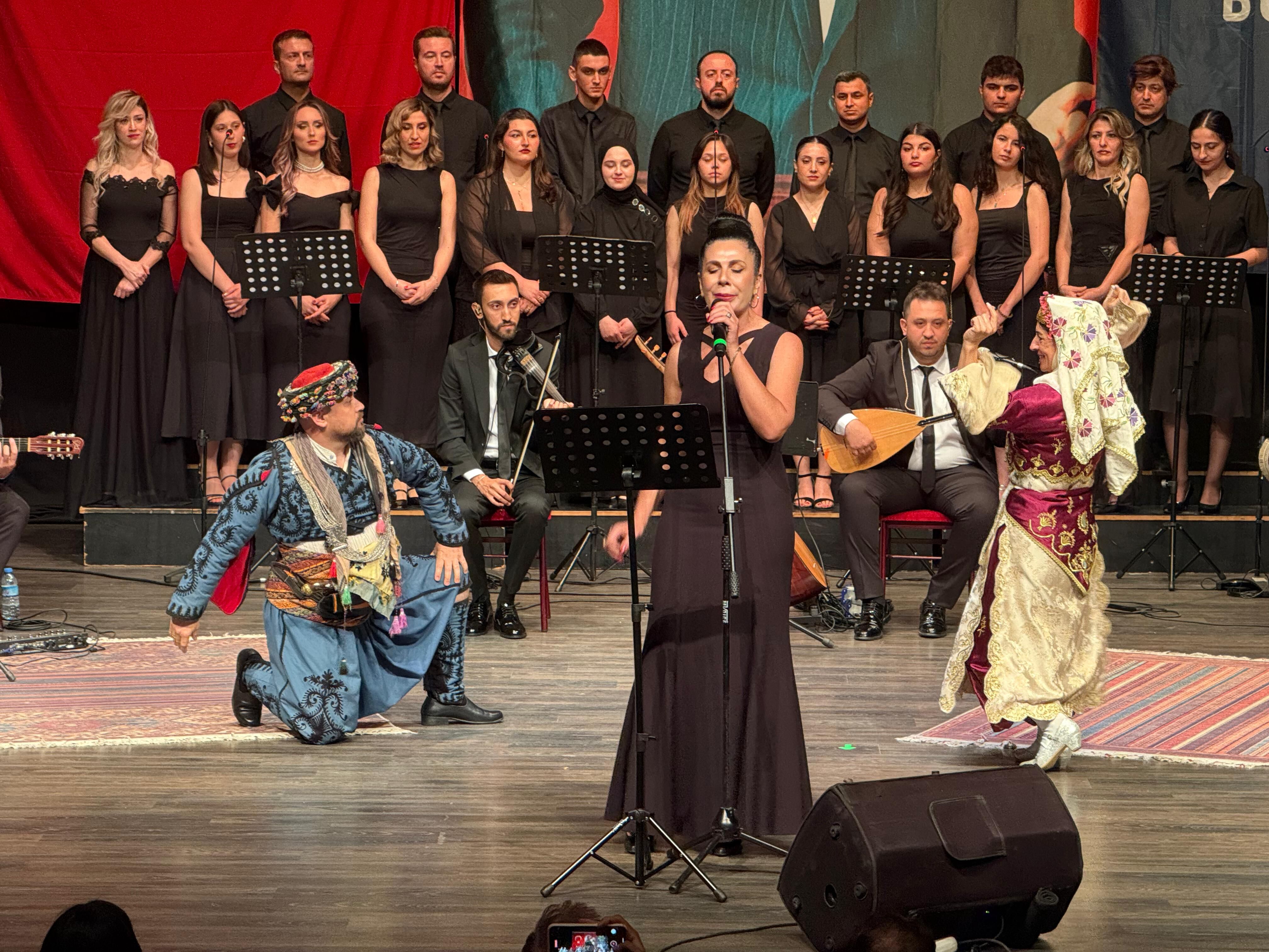 Baskan Cercioglunun Destekleri Ile Kultur Ve Sanatin Kalbi Aydinda Atiyor 572067 1Bb743766Dc3984214E23C5Fb4882E50