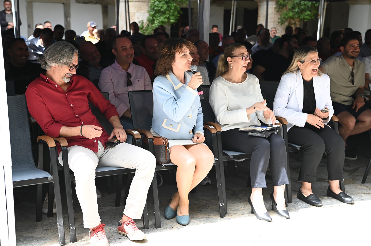 Başkan Ömer Günel çarşı esnafı ile buluştu 