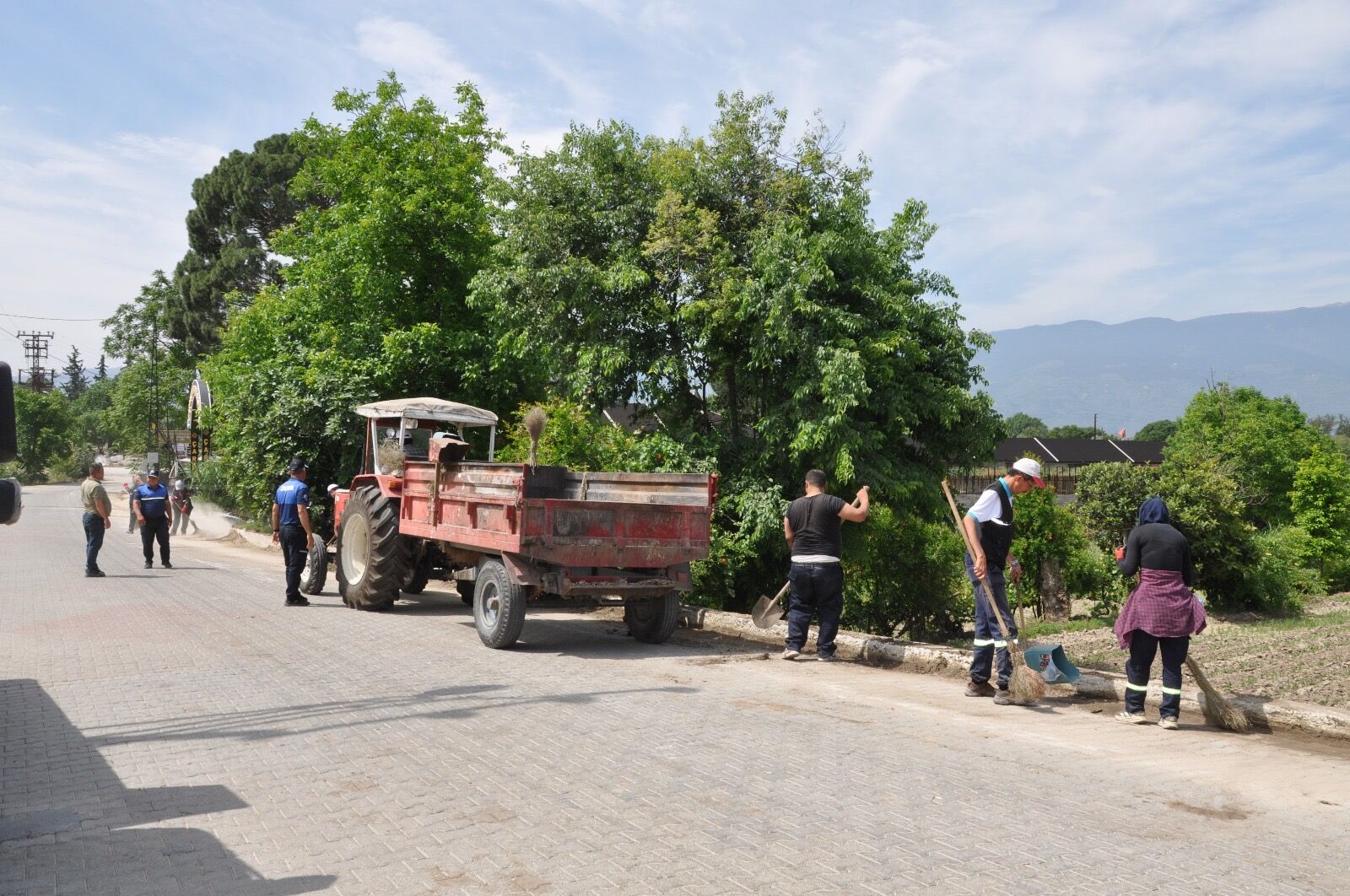 Bozdogan Yaza Hazirlaniyor Kapsamli Bahar Temizligi Basladi 568260 Dd19A5A938C056Ac69Ca309445F52C87