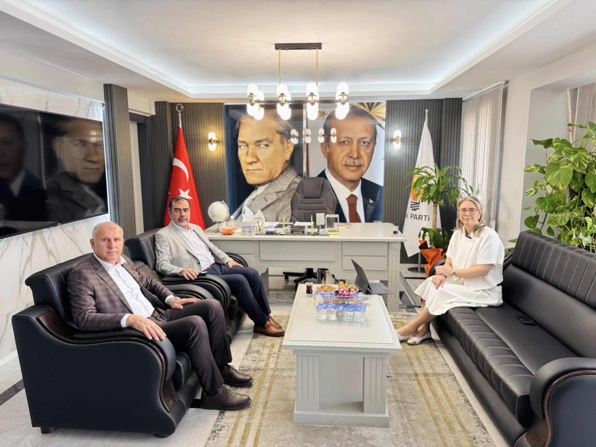 Cankiridan Aydina Yerel Yonetimler Mesaji Aydin Ak Belediyecilikle Kazanacak 570372 E058A77Ce2F126784012Baac2E252Bc9