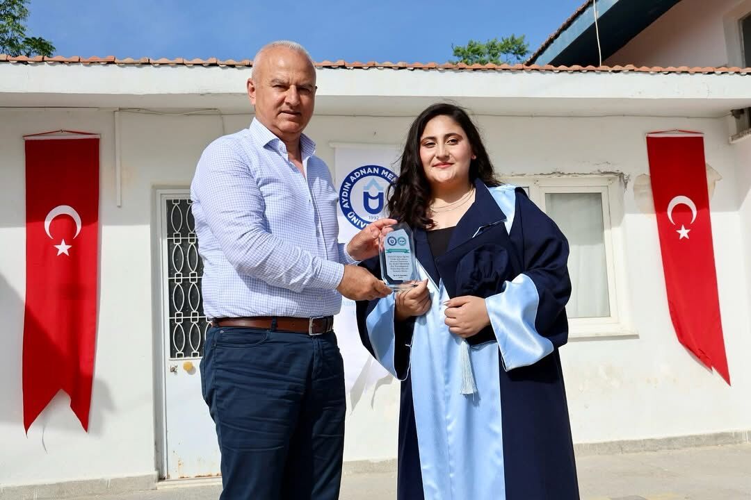 Cine Myo Mezuniyetlerini Coskuyla Kutladi Baskan Kivrak Diplomalari Takdim Etti 570356 735509E34B41810E5Fa8F3089Ac16957