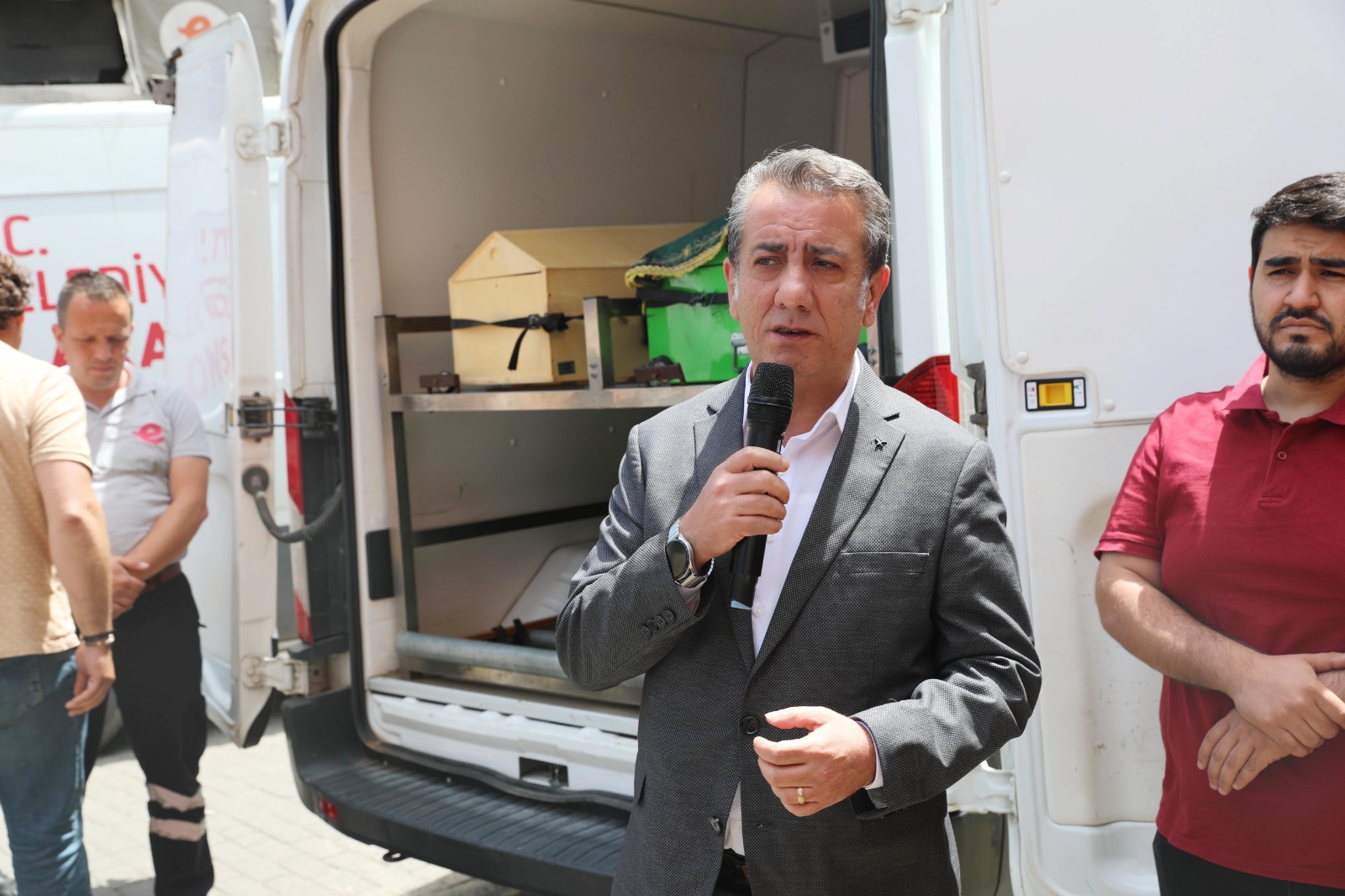 Adem Özdemir  dualarla  uğurlandı