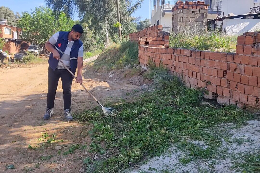 Efeler Belediyesinden Cakirlar Deresi Cevresine Kapsamli Bakim 568047 9B13B2Dfecf841D54F0F220596Dac750