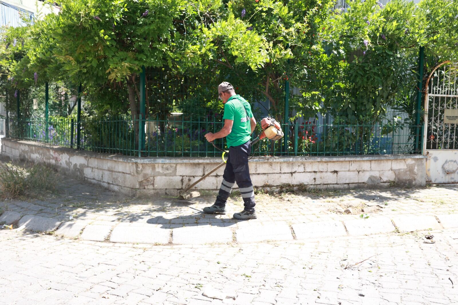 Efeler Belediyesinden Yedieylul Mahallesinde Kapsamli Calisma 569916 B58423C7E7F90A6885Ca2F462F984829