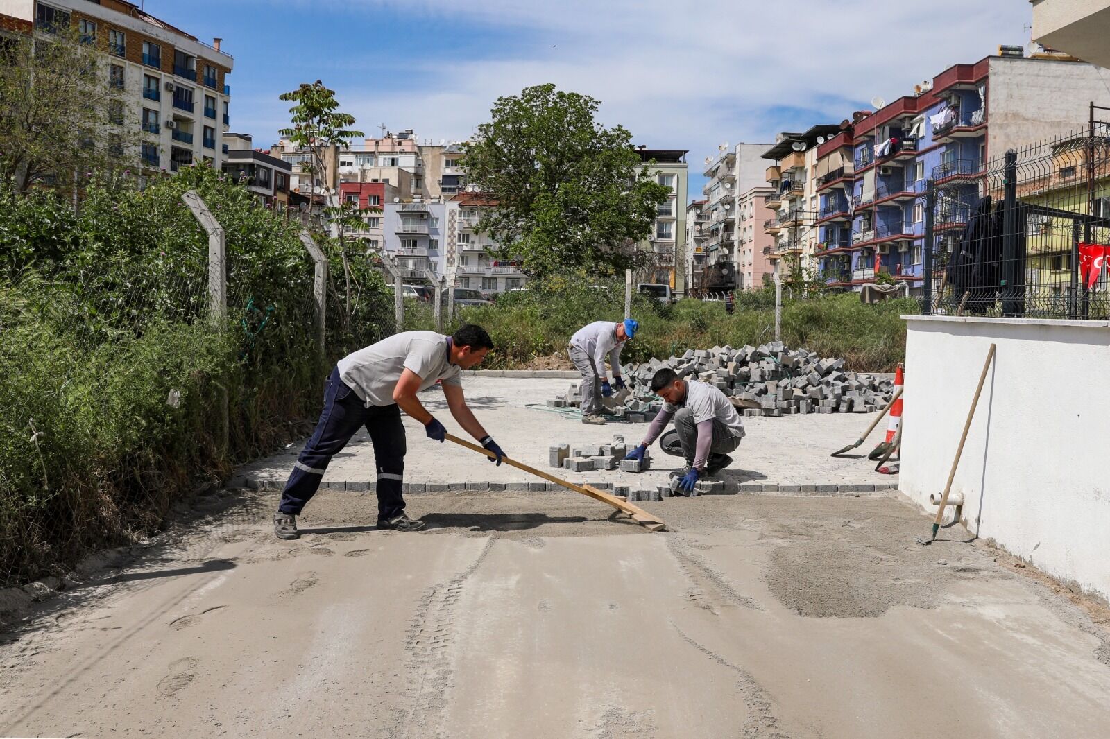 Efeler Guzelhisarda Parke Tasi Calismalari Tamamlandi 569994 2984772F3Cb98C79495Abc85622851Ed