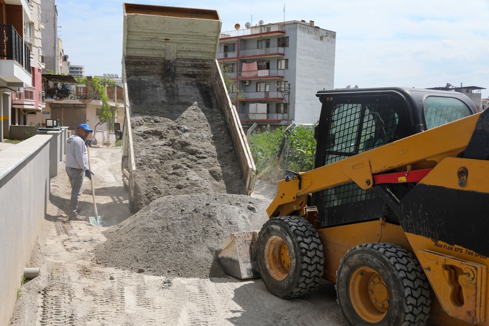 Efeler Guzelhisarda Parke Tasi Calismalari Tamamlandi 569994 49574Eda7E1D18C6837277Bf0E782B33