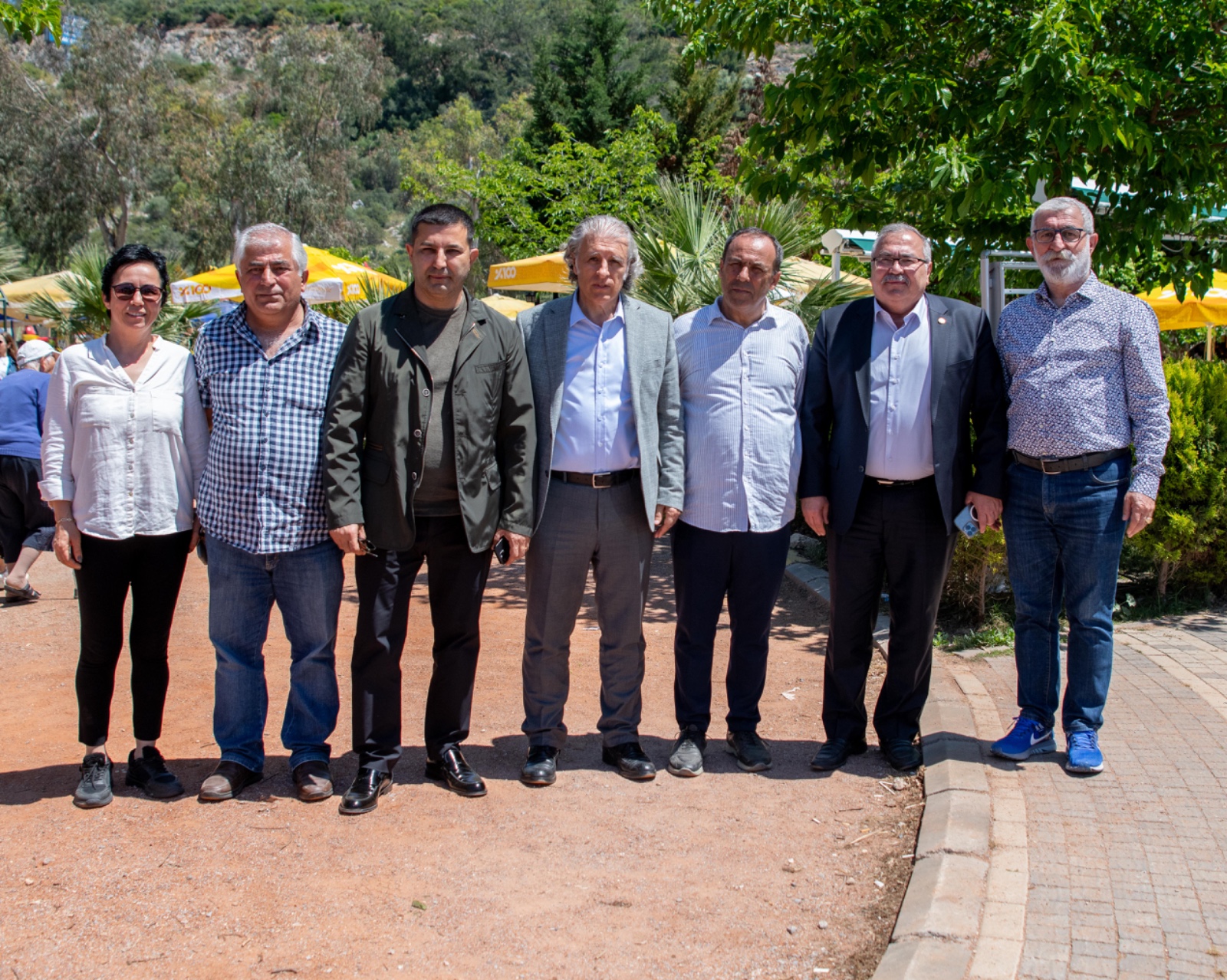 Gonuller Ve Sofralar Birlesti Baris Kardeslik Ve Dostluk Mesajlari Verildi 565103 534D9C10D8838B011C8C97D118D1F9Cc