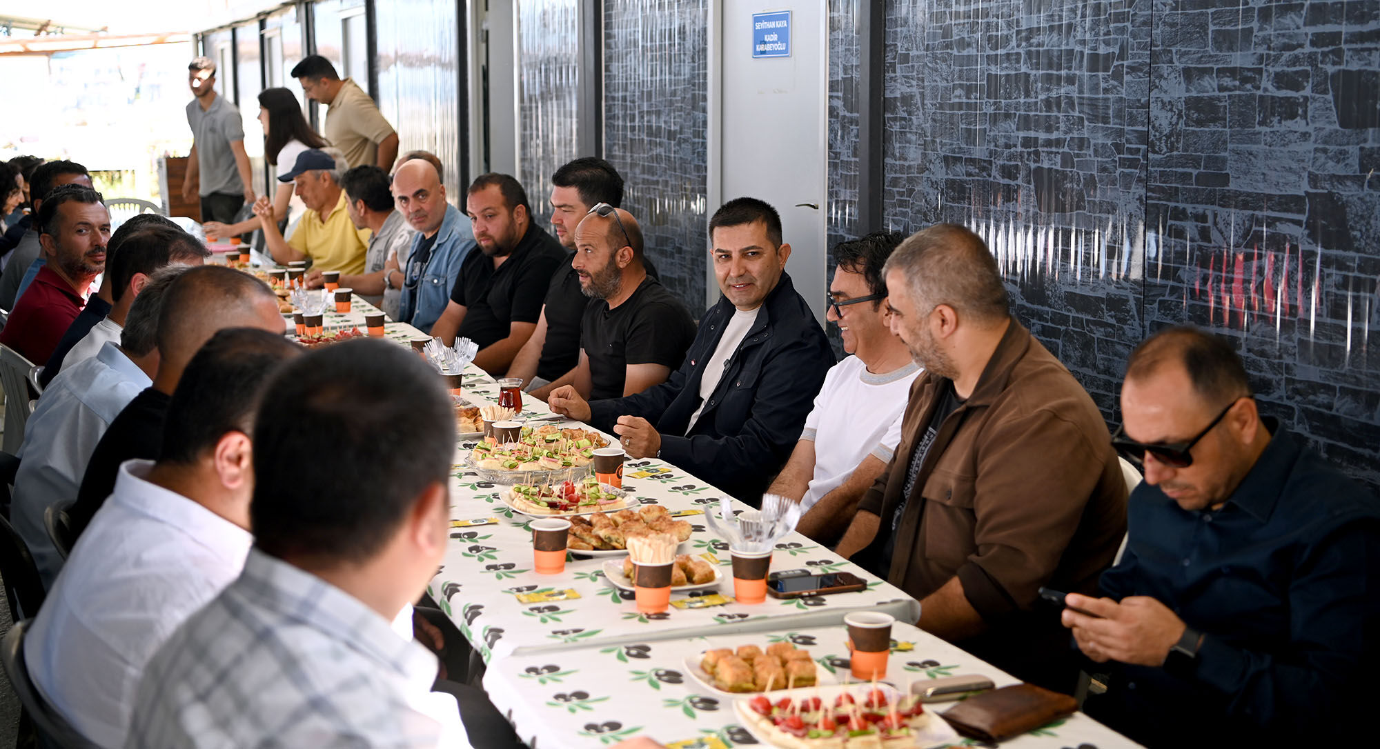 Gunelden Emekci Personele Tesekkur Ziyareti 569313 6F7Fbecfc2D2Dd980D94354E73F69117