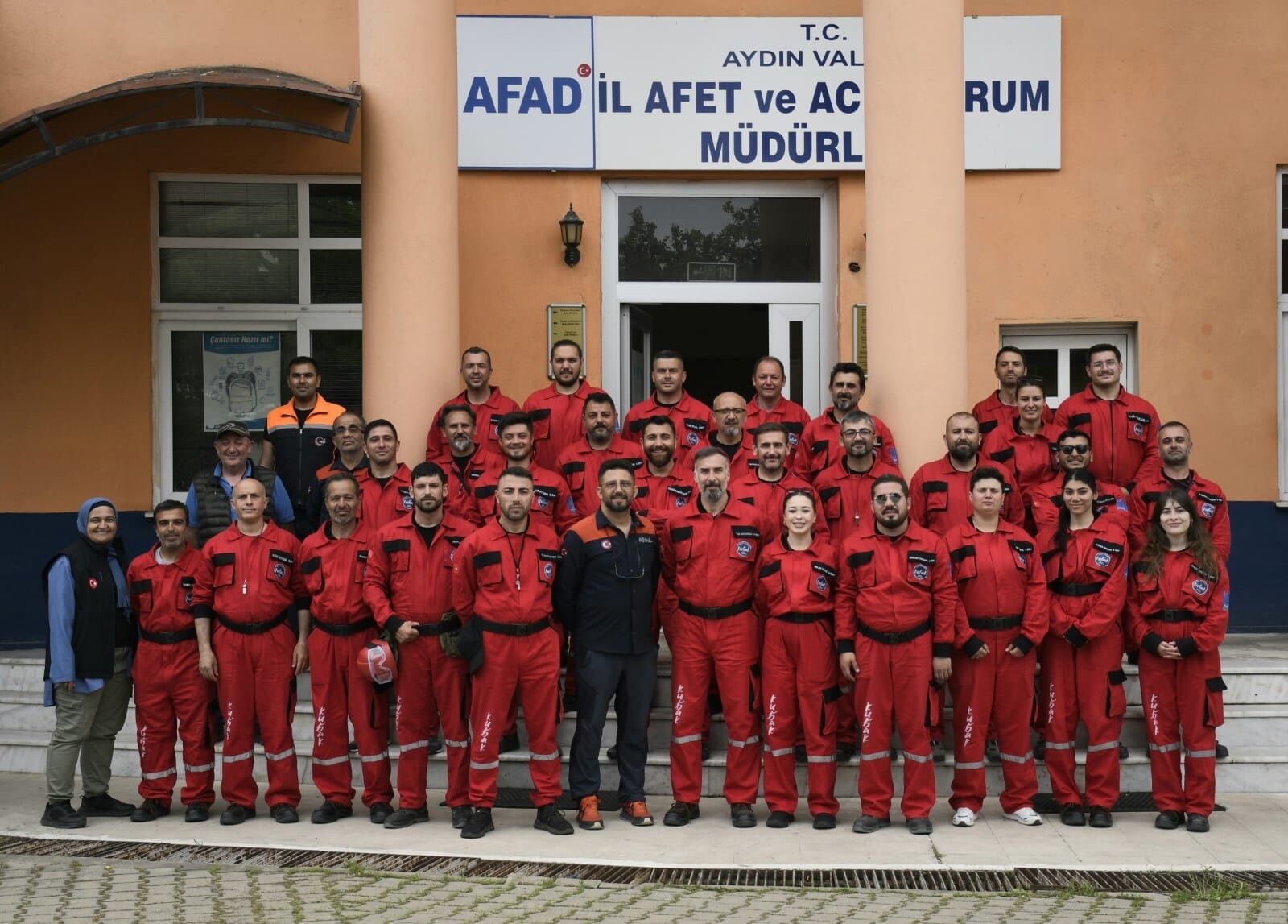 Kusadasi Belediyesi Arama Kurtarma Ekibi Egitimini Basariyla Tamamladi 567211 49F92E445F9D8Cc5Bfd5282Ac73F4Ec5