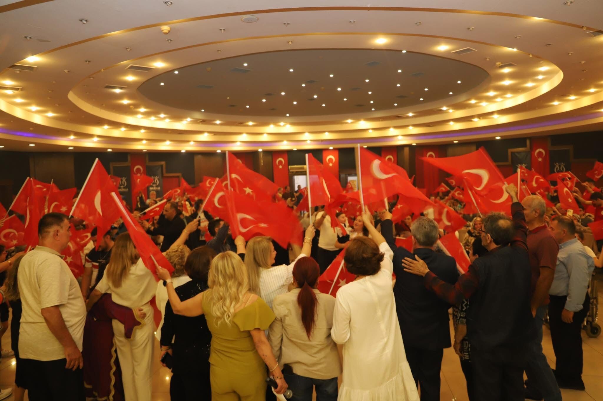 Nazillide Engellilerin 30Uncu Yil Sevinci Baskan Tetik De Katildi 567033 23745605F9367F94D99F2A85Df197C36