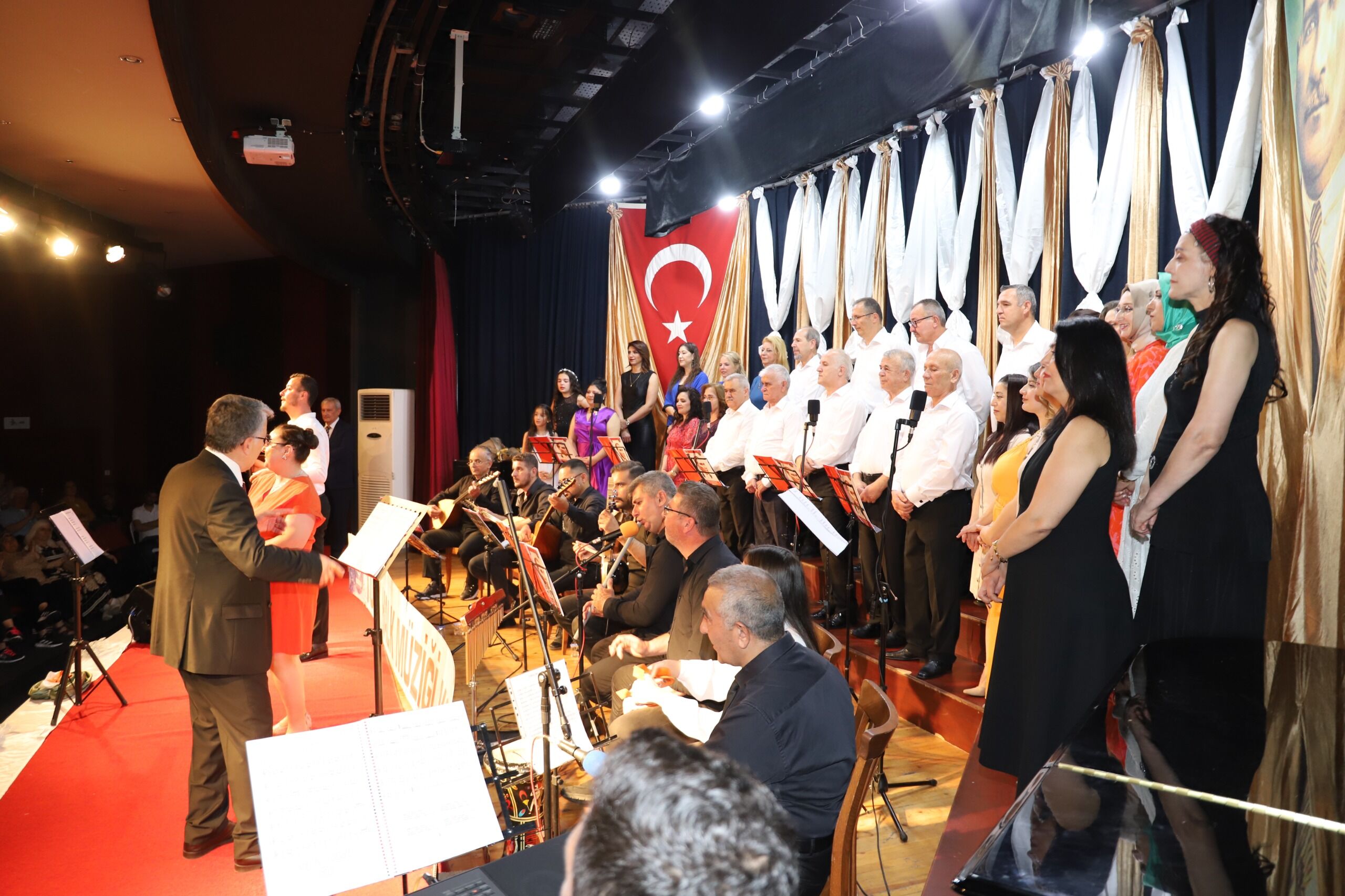 Nazilli'de Gençlik Konseri: Kulakların pasını aldı