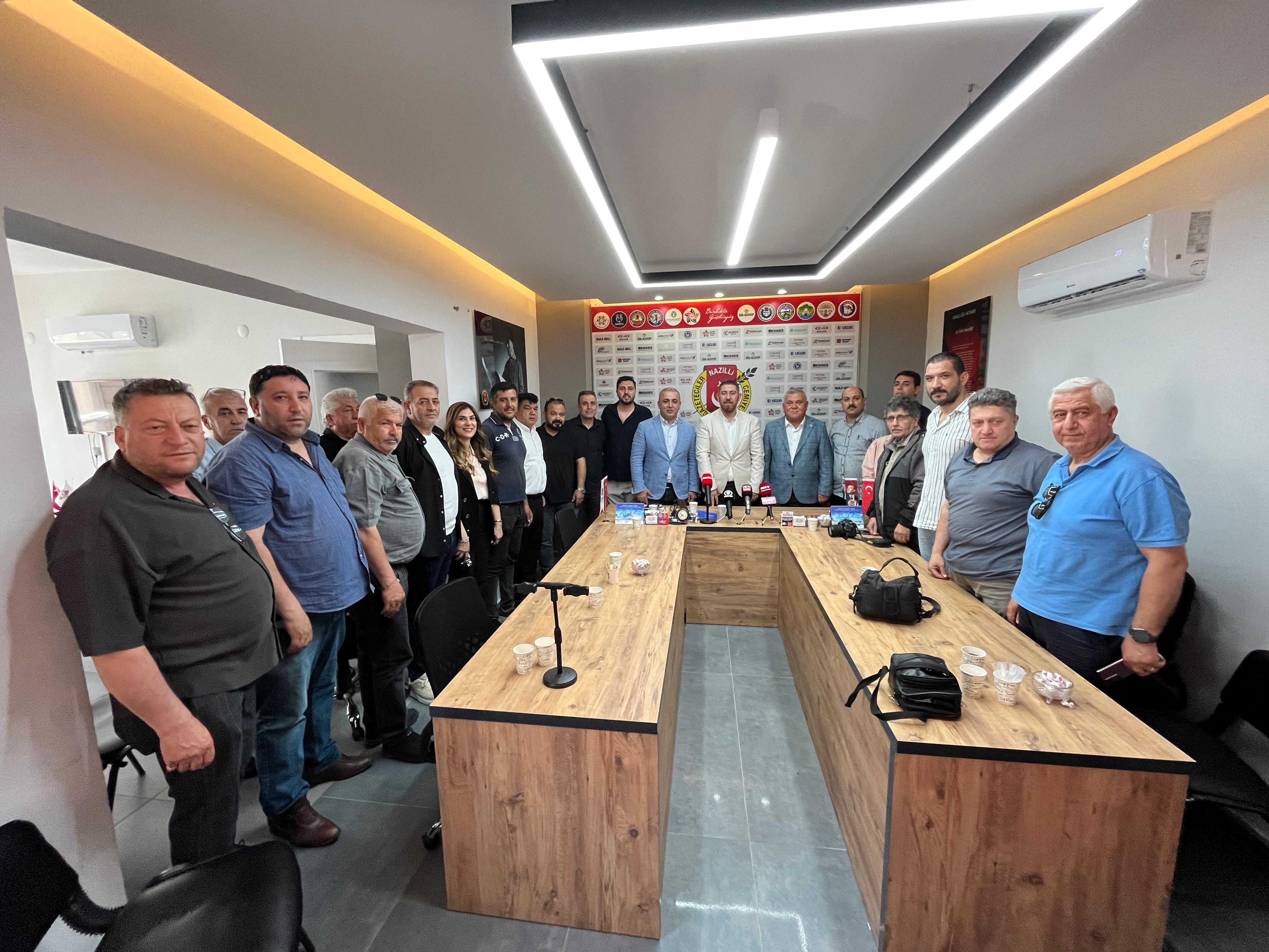 Nazilli’de indirim polemiği büyüyor: “Bunun adı harç değil haraçtır”