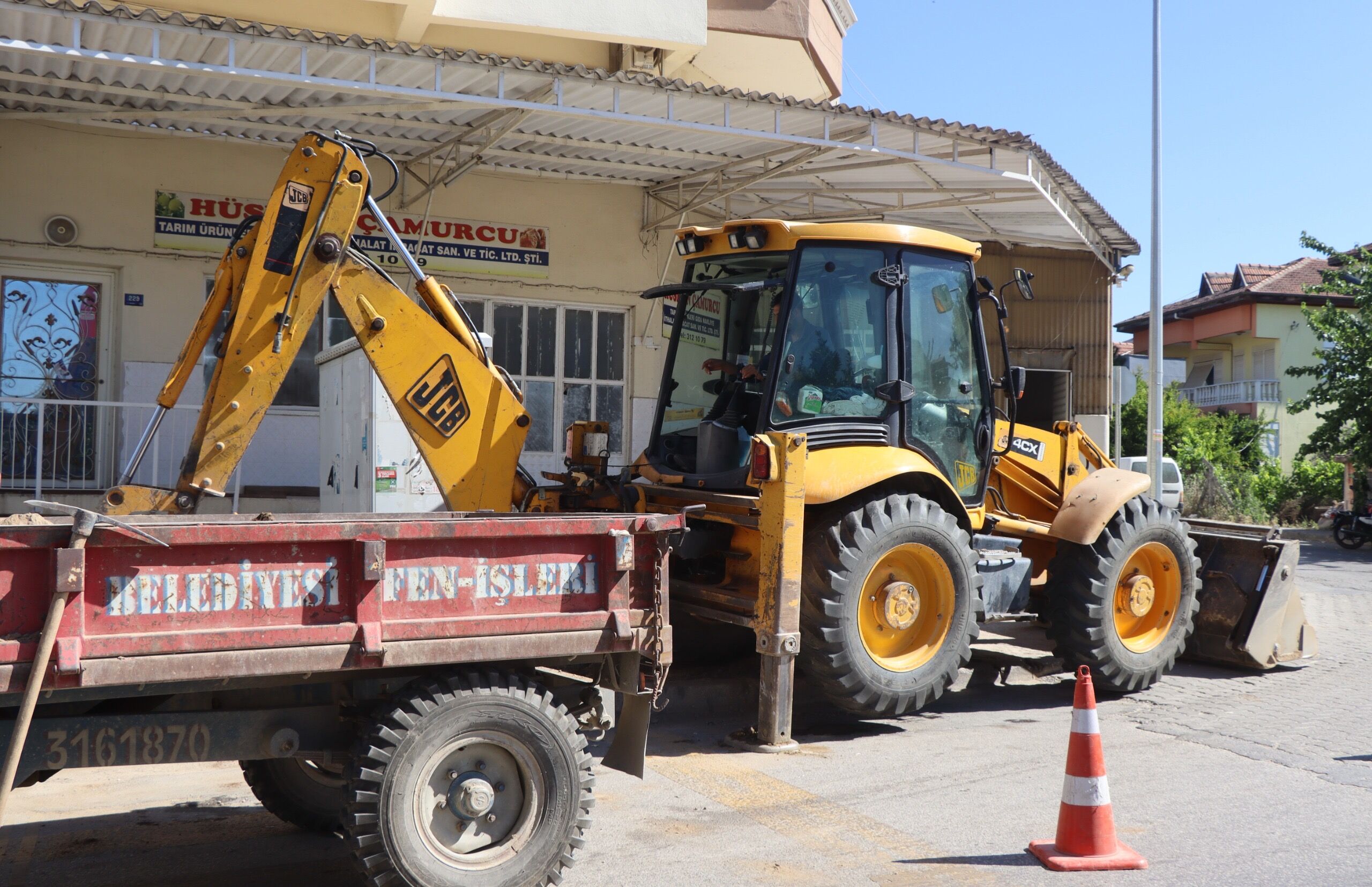 Nazillide Yol Calismasi Atagi Gunde 5 Lokasyonda Calisma Yapilacak 569321 Eb30Ca93085Feb7B2270Fe9B836Ebb6A