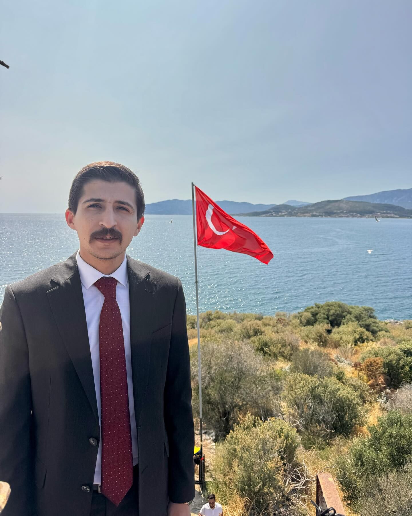 Ulku Ocaklari Aydin Il Baskanligindan Duygulandiran Etkinlik Bayrak Adasinda Turk Bayragi Dalgalandi 569114 96C88915711836186781F317E8Db9B1A
