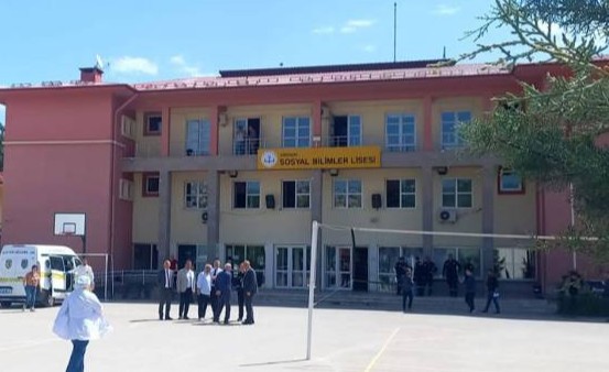 Lisede büyük vahşet! Okulun güvenlik görevlisi abla-kardeşi katletti
