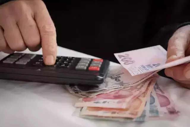 Emekli bayram ikramiyesiyle ilgili önemli uyarı! Bunu yapmayan 1 kuruş bile alamayacak