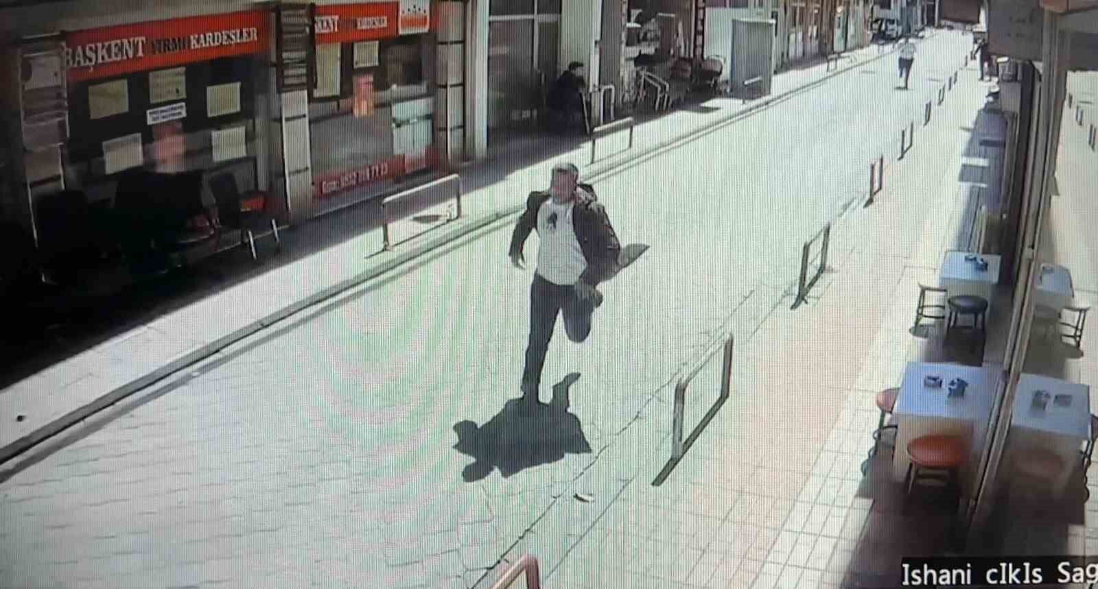 Ablasına yapılanı içine sindiremedi! 16 yaşındaki erkek kardeş amcasının oğlunu katletti