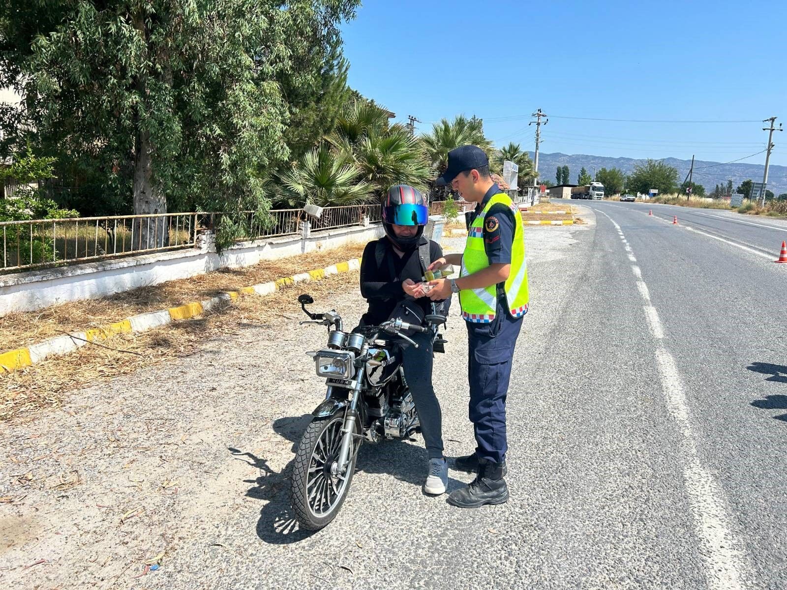 Bayram tatili dönüş yolculuğu başladı: Trafikte sıkı denetim var