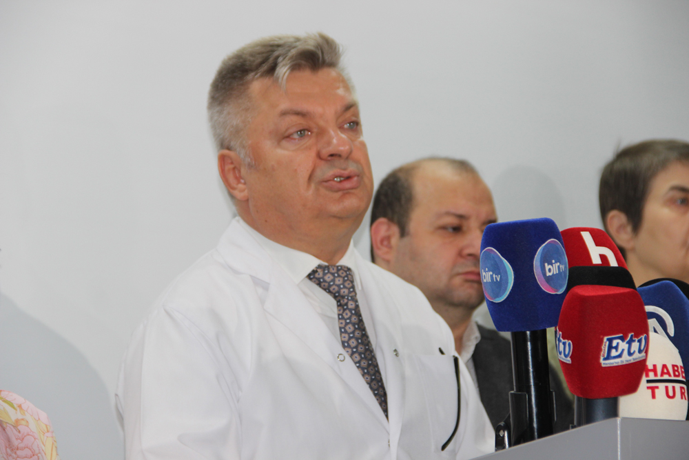 Başkan Zeyrek’in durumuna ilişkin yeni açıklama! “Uyandırmayı düşünmüyoruz”