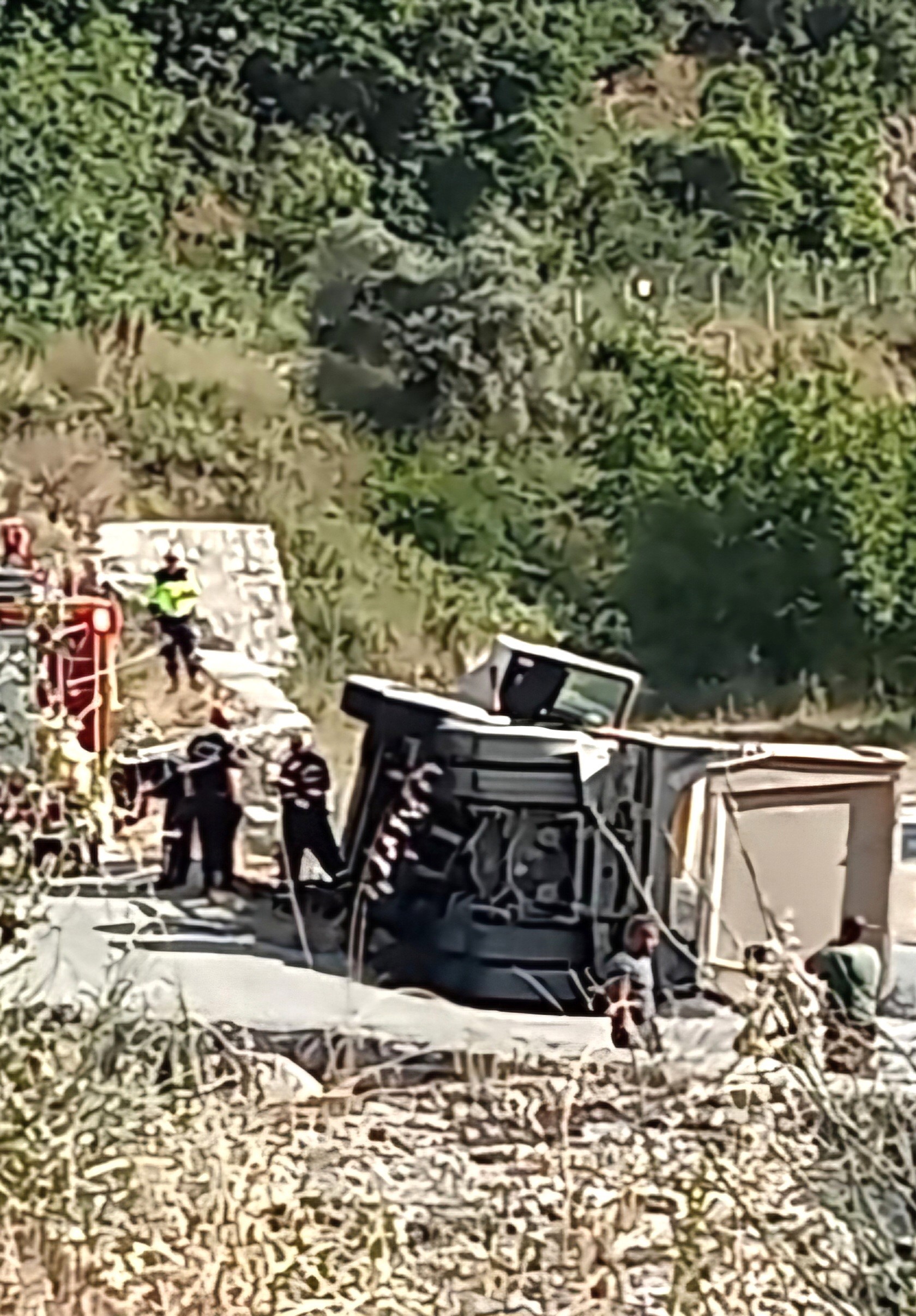 A W475851 02