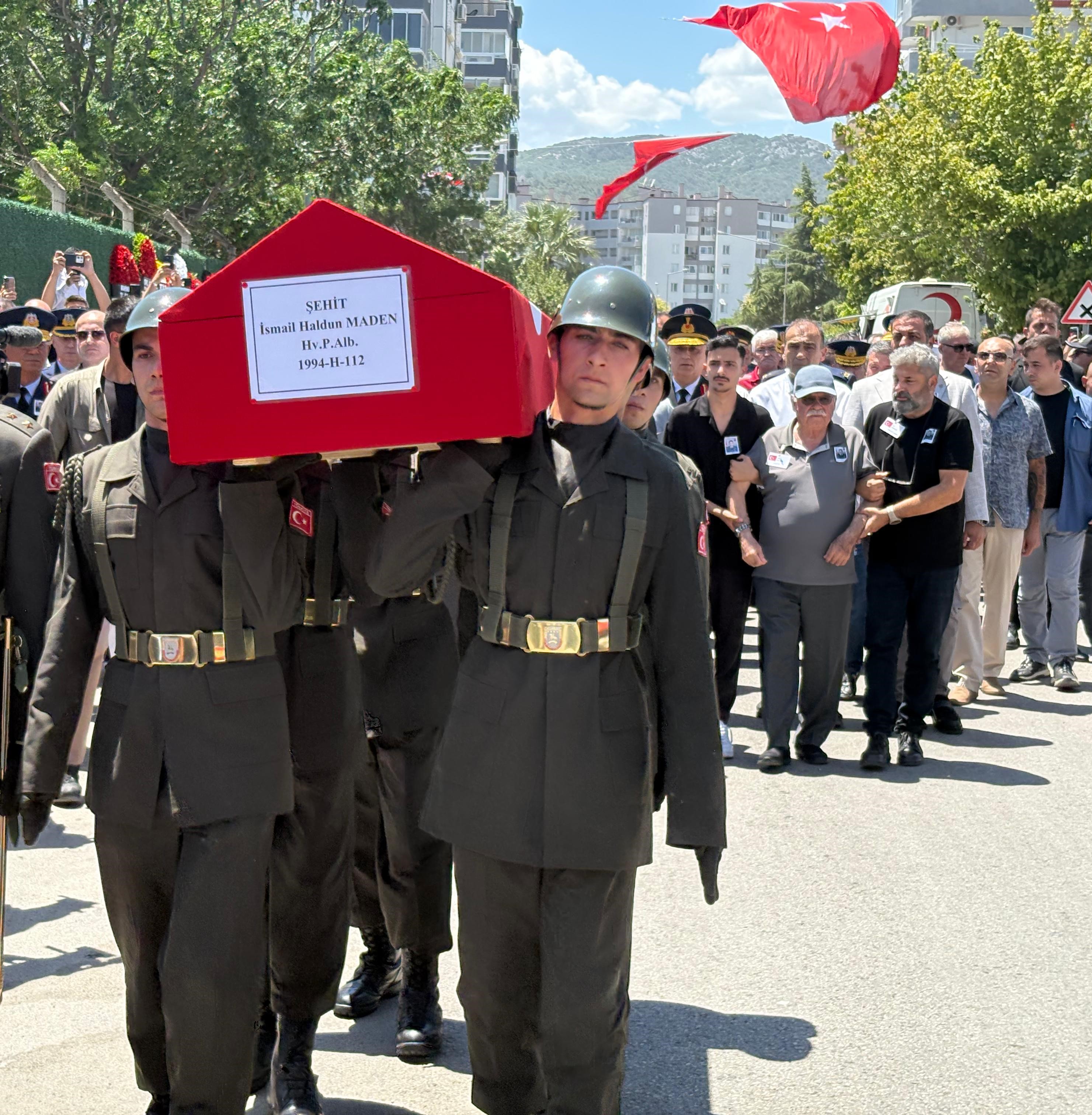 Şehit albay son yolculuğuna uğurlandı
