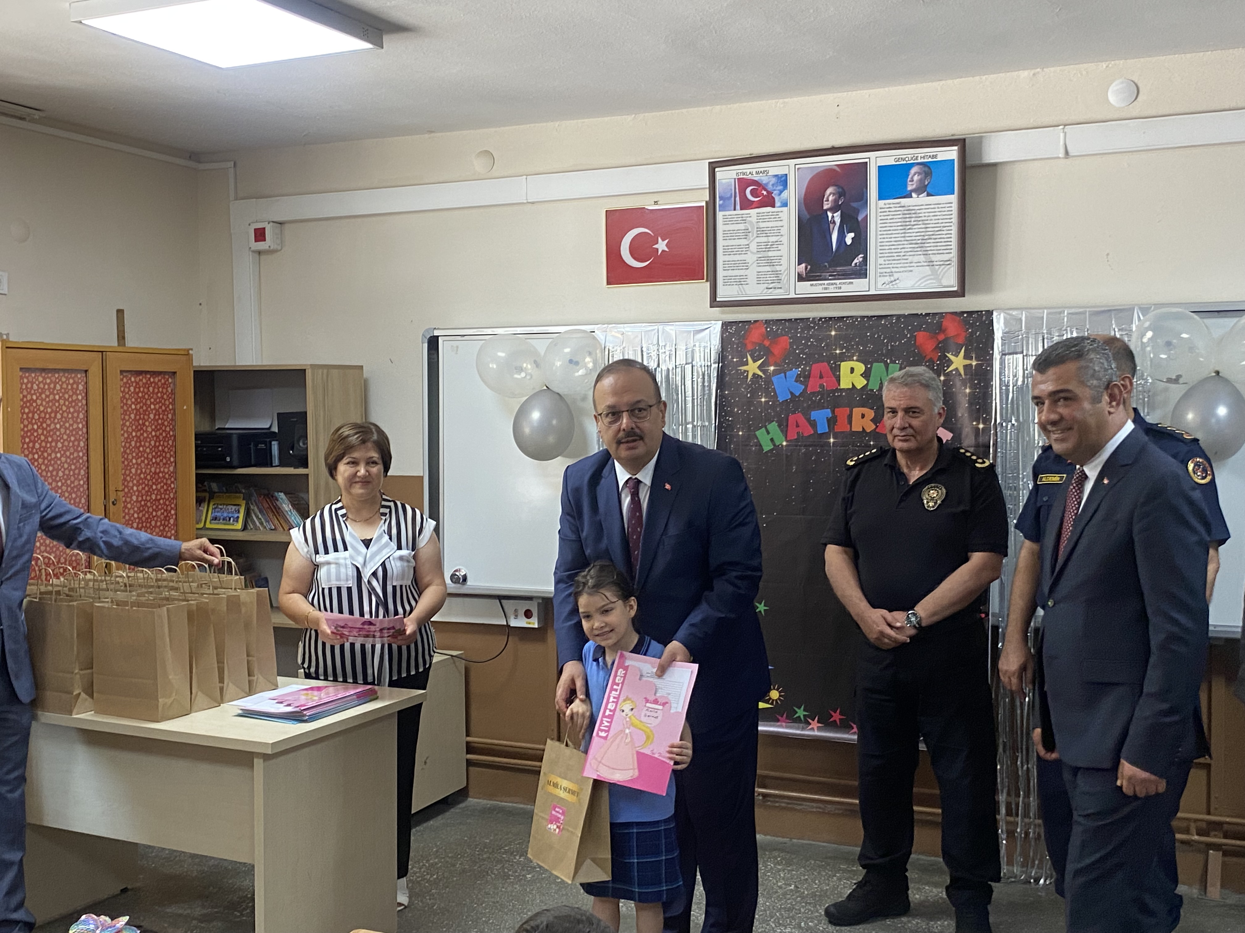 Aydın’da 188 bin öğrenci karne aldı