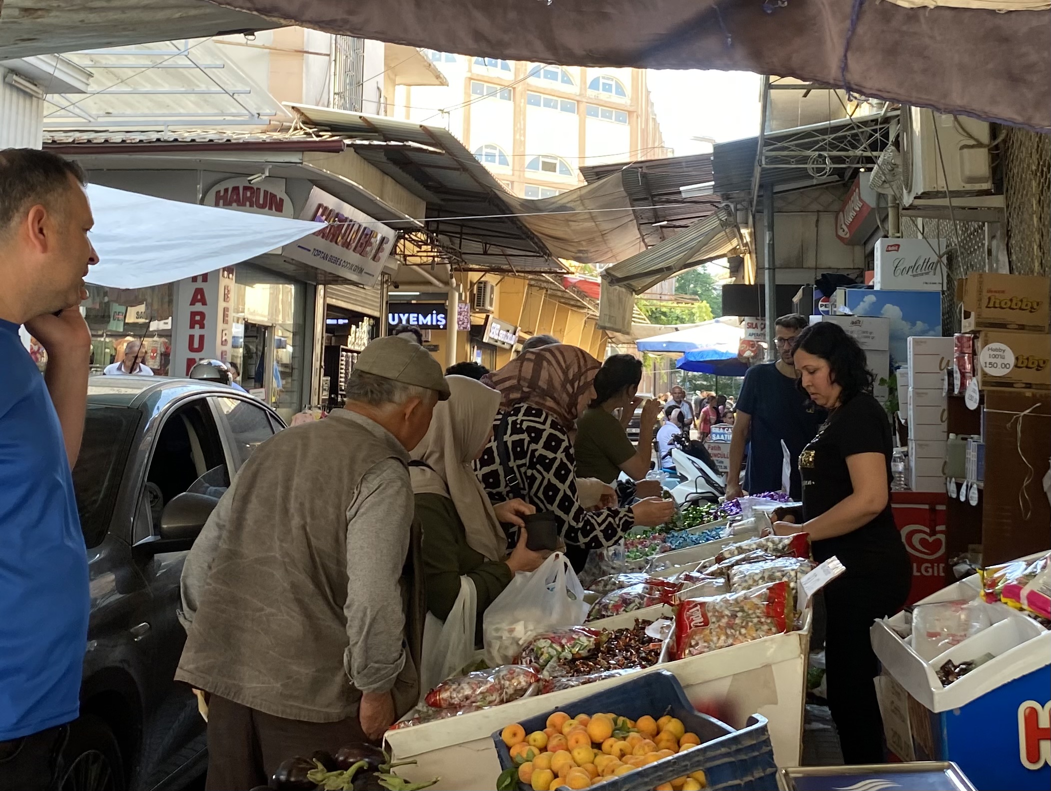 Aydın’da bayram yoğunluğu: İkramlık şekerlere büyük ilgi