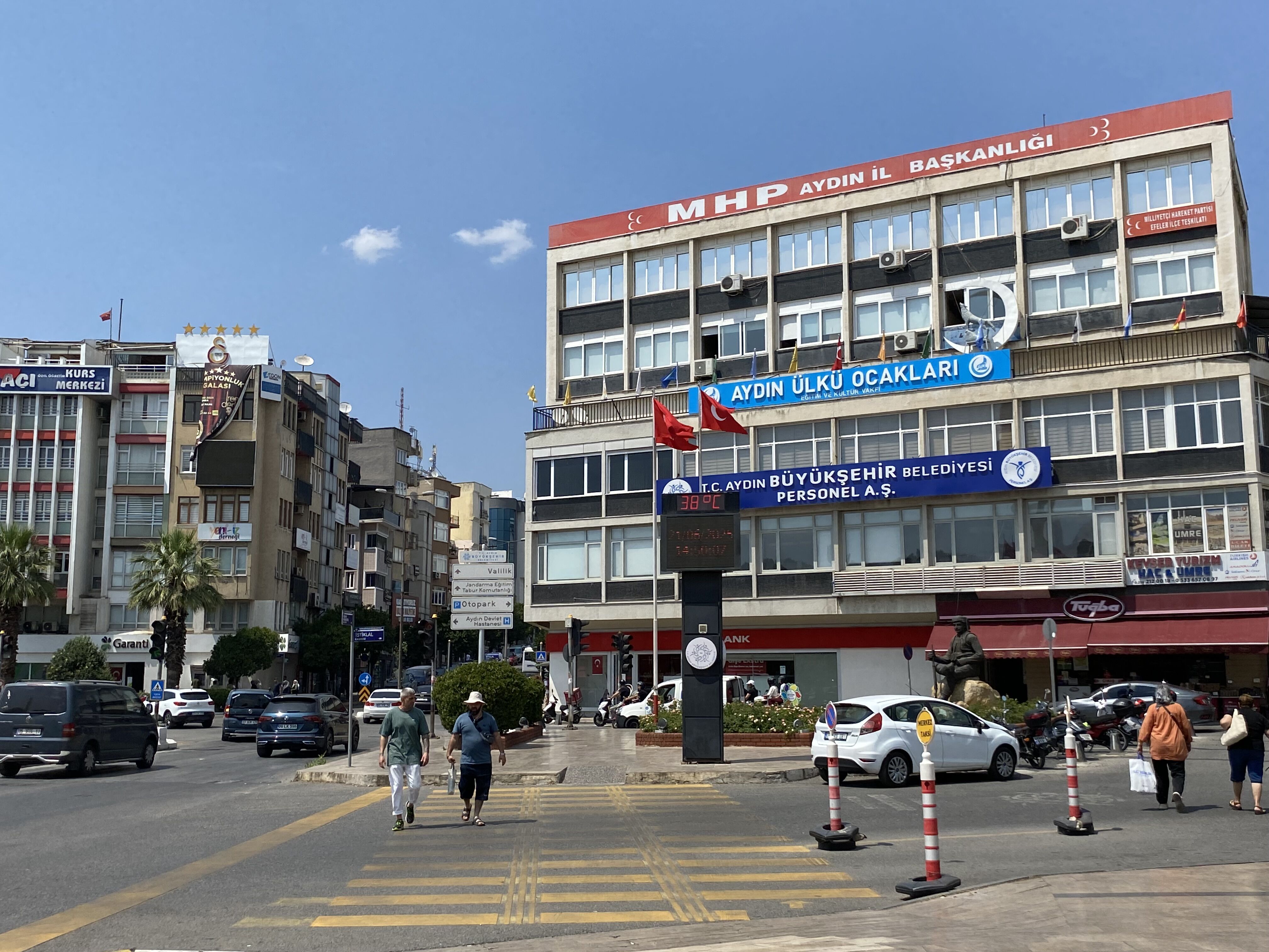 Aydinda Kavurucu Sicaklar Vatandasi Bezdiriyor Aydinlilar Sicaktan Kacti 577443 089B1Fb7Ad508896D04C707D042B5C67