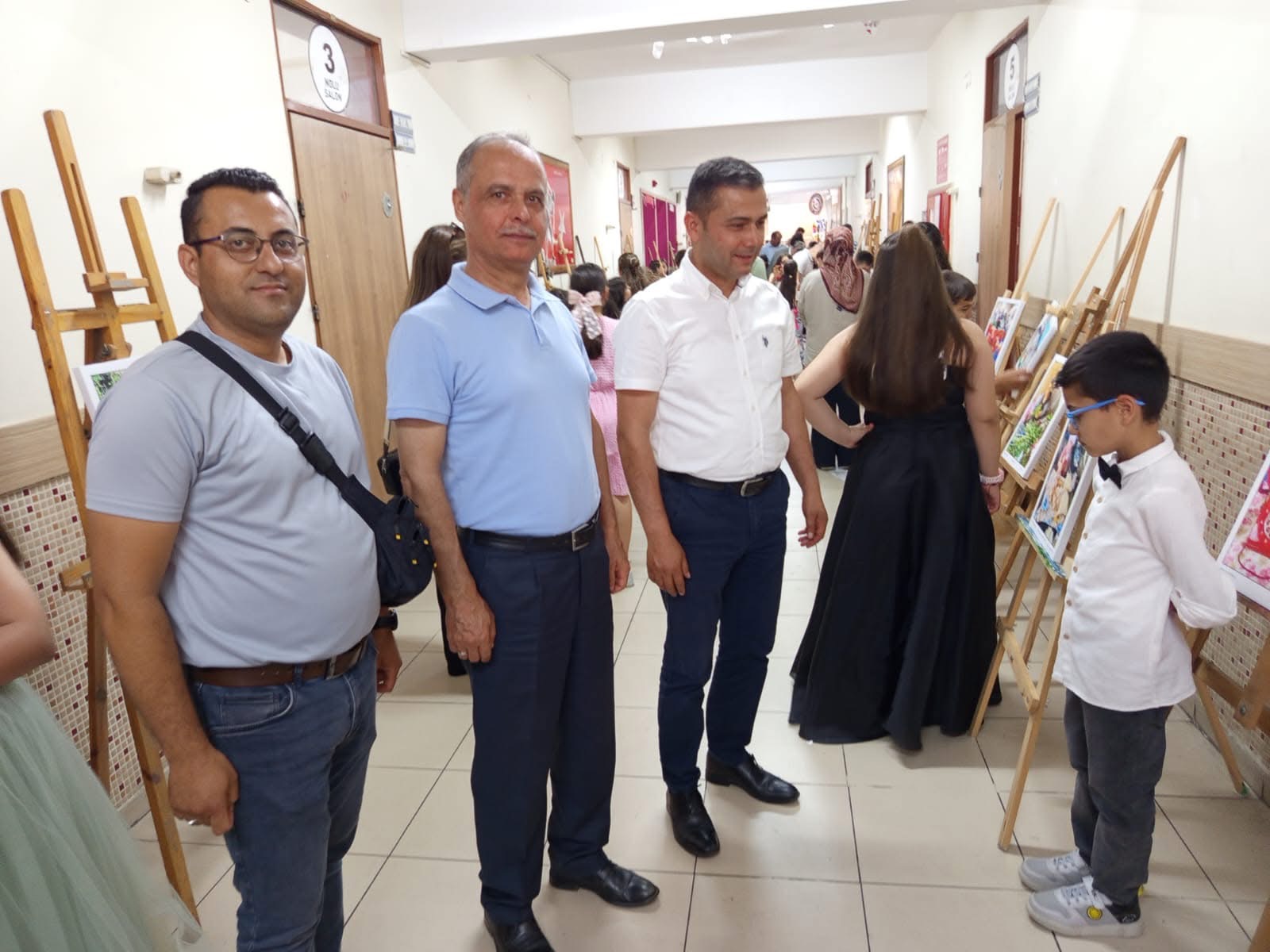 Aydinda Minik Ogrenciler Eserlerini Sergiledi 574313 Fc202Baeba48F3B67460D66C1739E19B