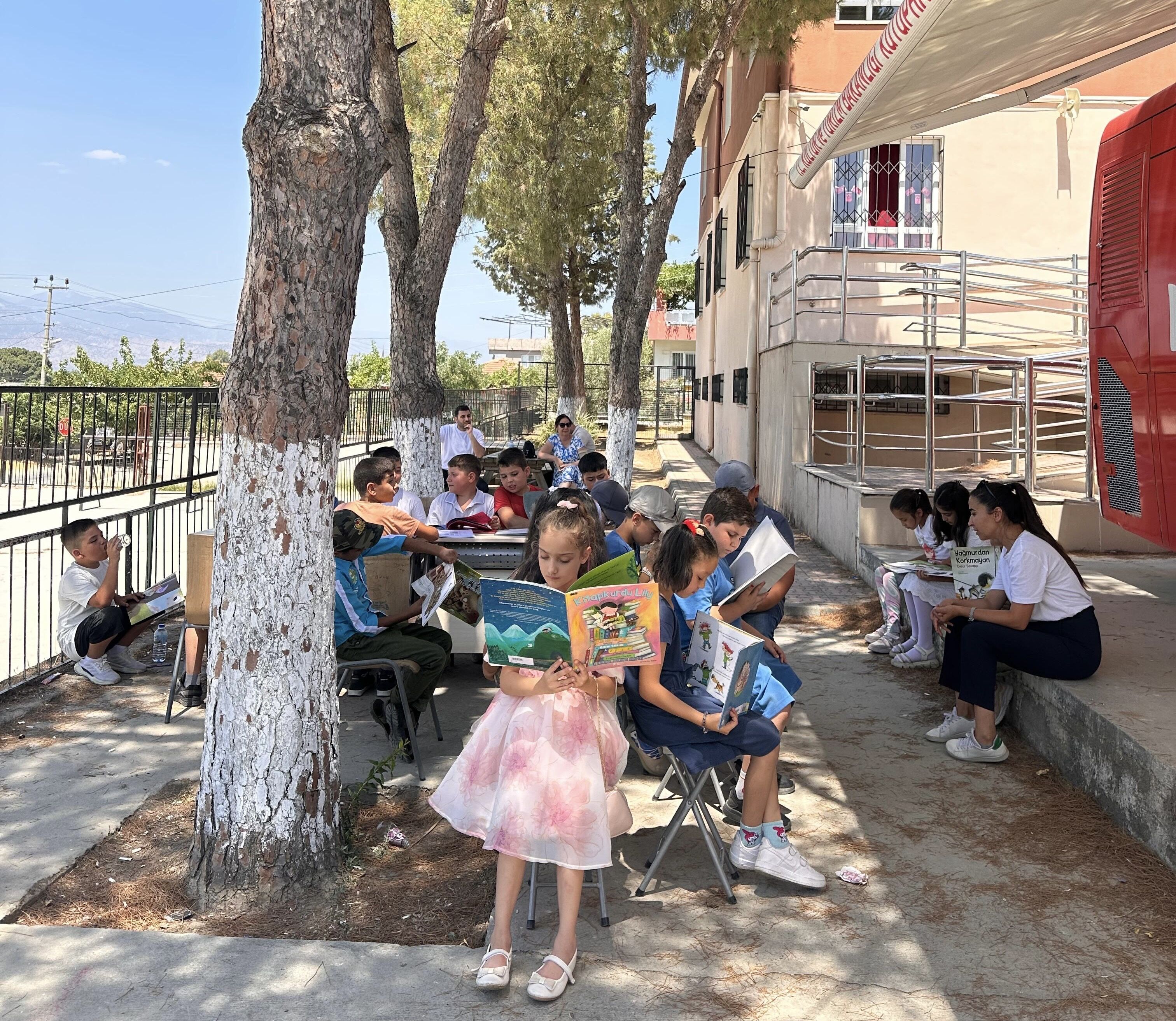 Aydın’daki kitap projesi gönülleri fethetti