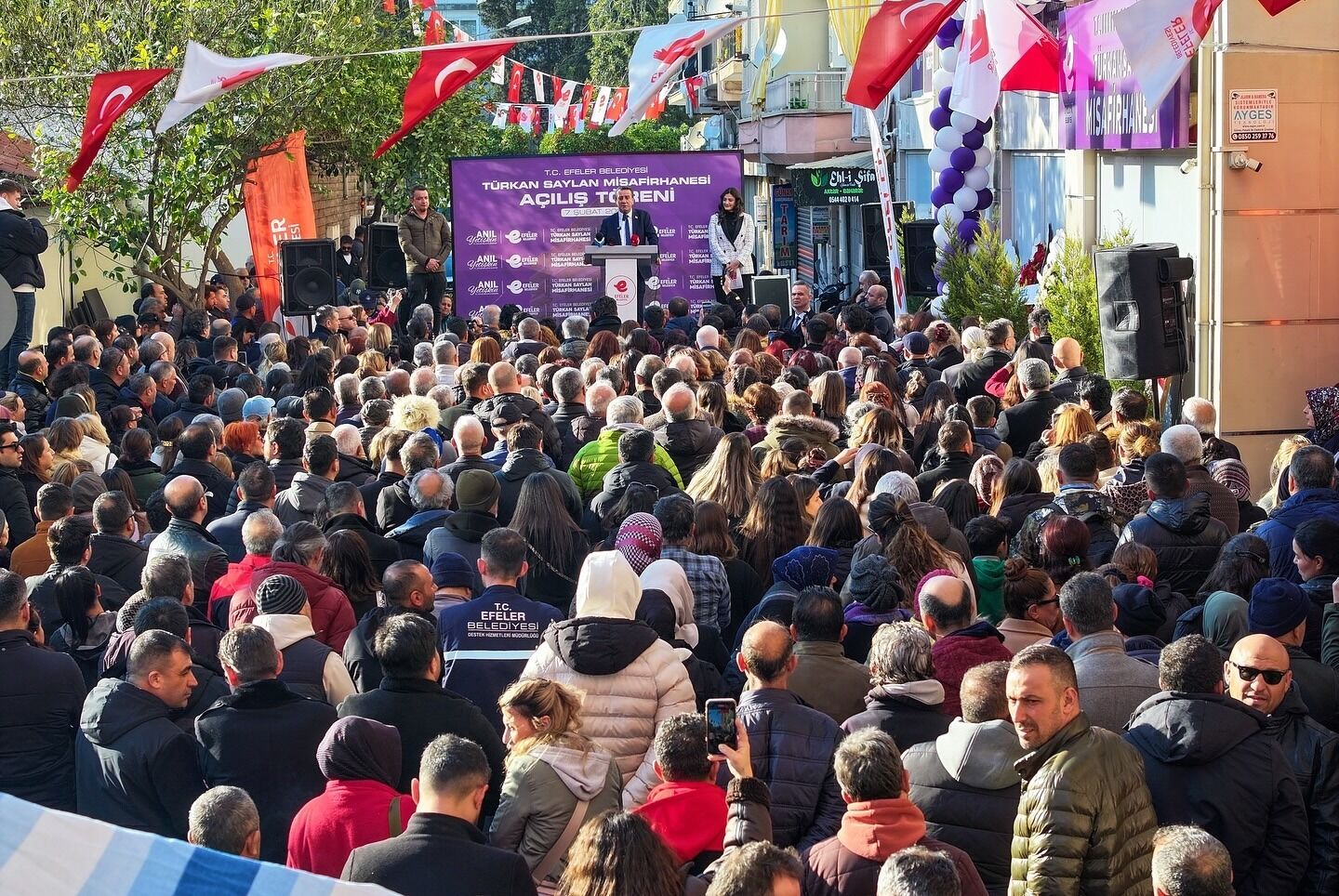 Başkan Yetişkin sosyal projeleriyle takdir topluyor