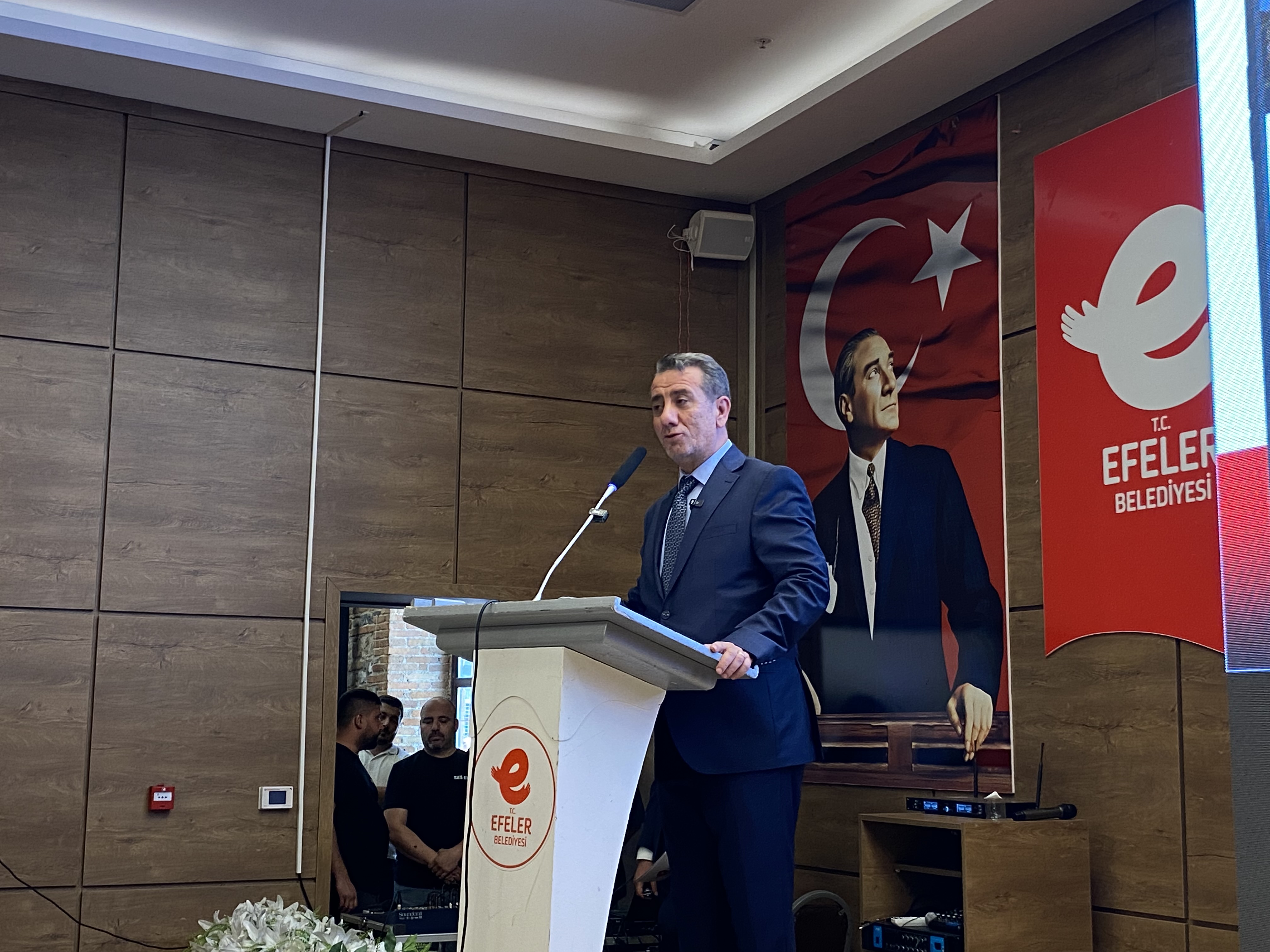 Efeler Belediyesi’nden teknolojik adım: Efem Kart ve Efe Mobil hayata geçti