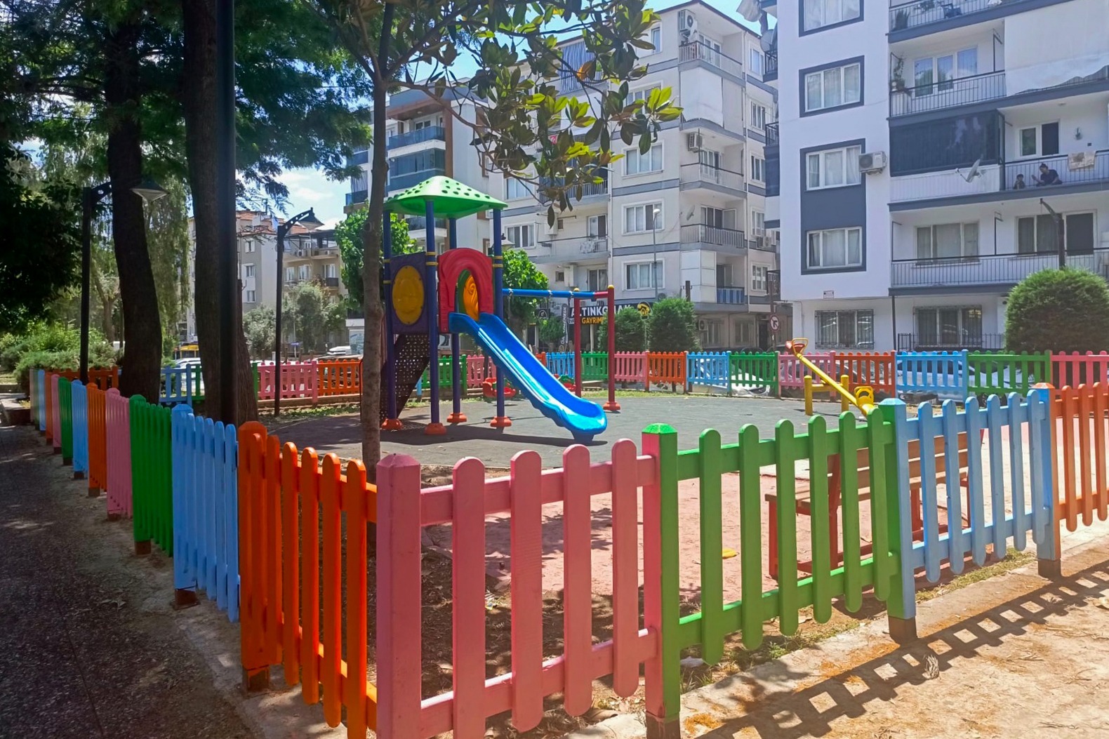 Efelerde Parklar Yenileniyor 572987 C76C55416A7Eb5F464Ef6F7Ef8Fea31C