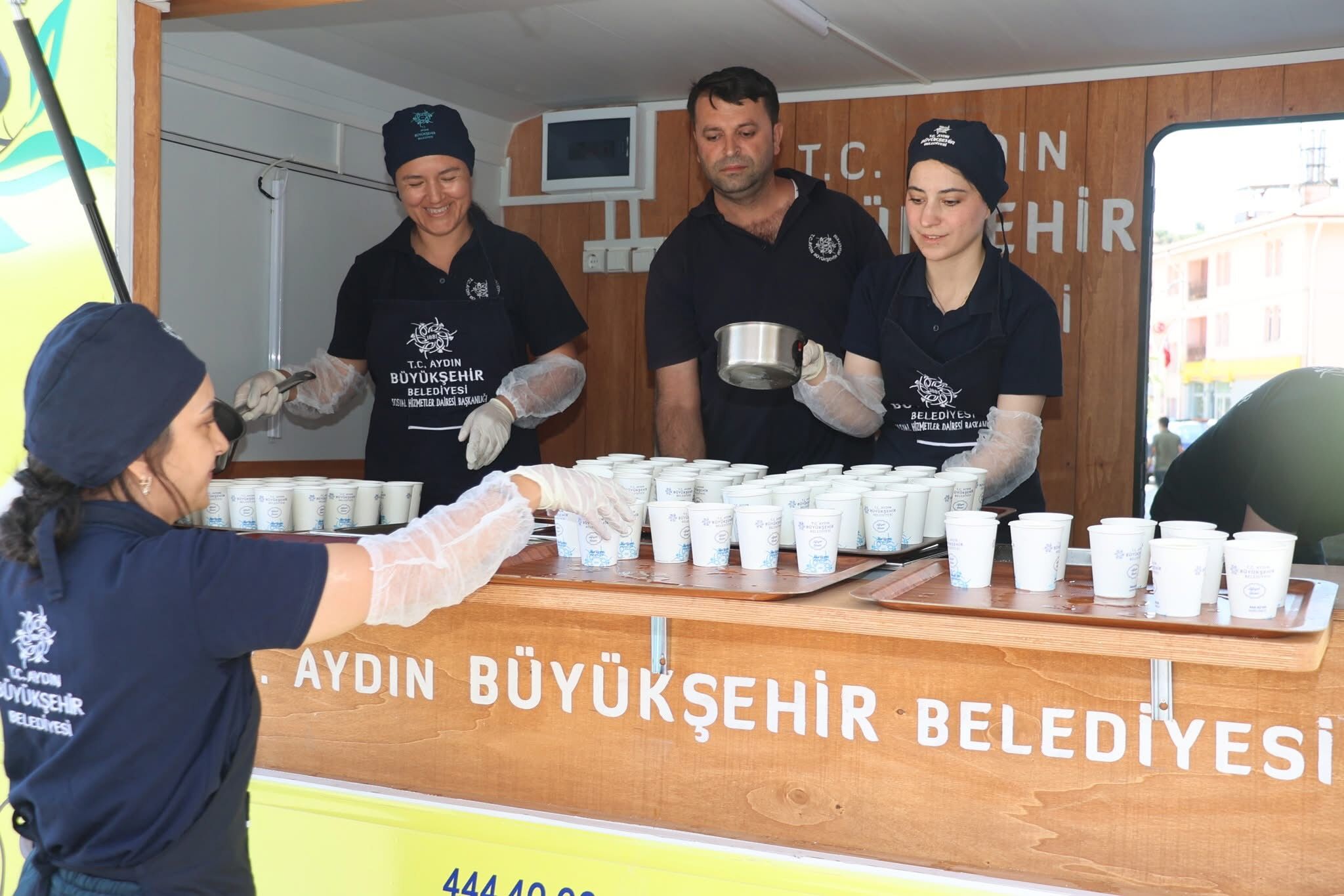Kocarlida Limonata Ikrami Vatandaslarin Yuregi Serinledi 577959 6C2A3Ac53817F1D66074Ec193606803D
