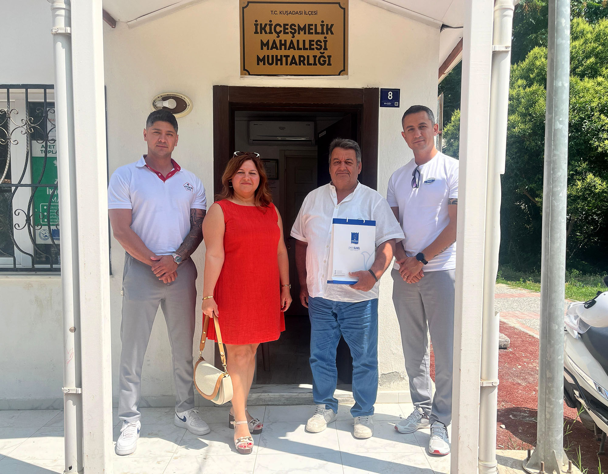 Kusadasi Belediyesinden Muhtarlara Bayram Tebrigi Ziyareti 573065 3D4A2876Cc64B8Ccb01Edf04B3886B31
