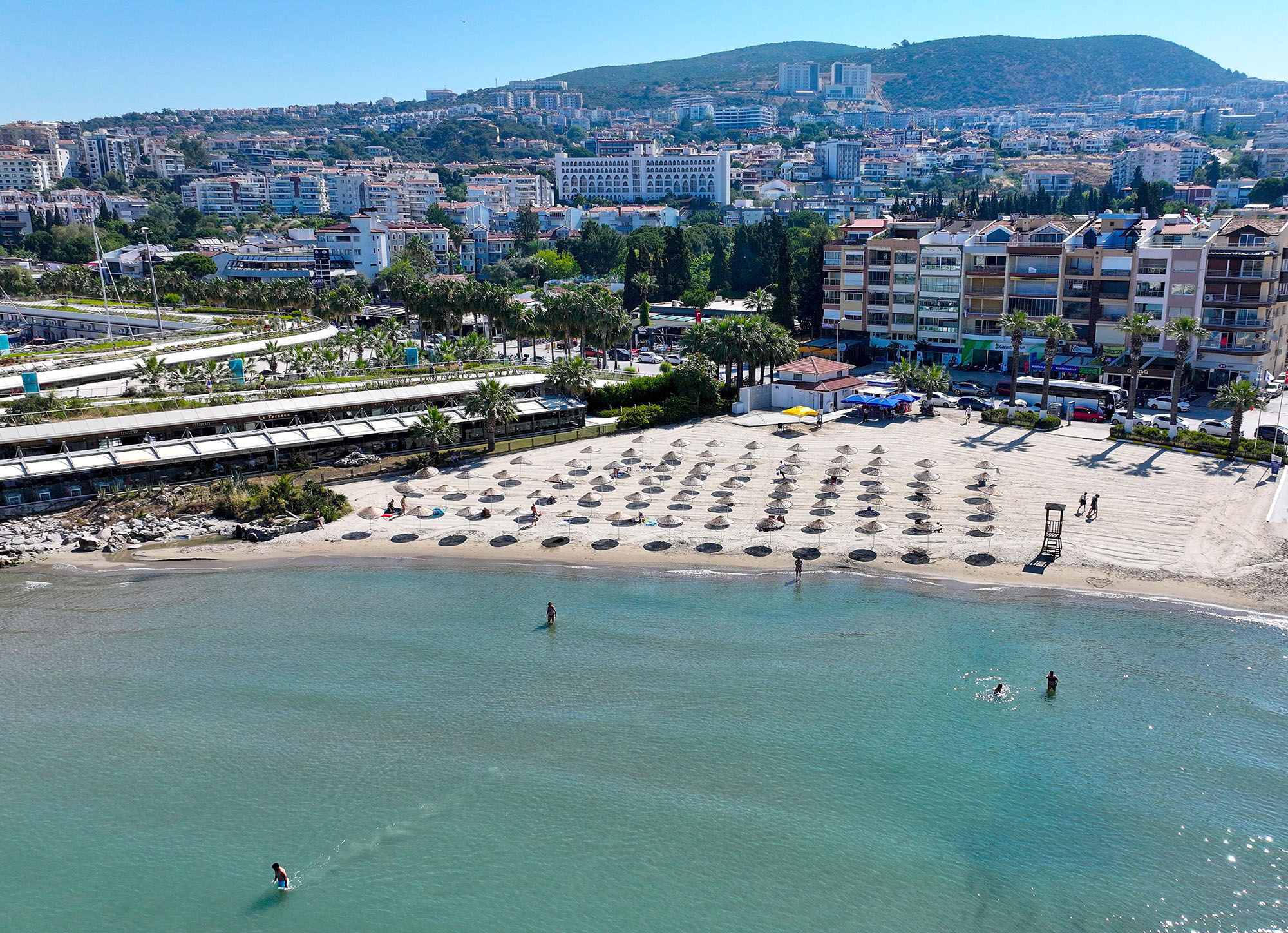 Kusadasinda Plajlar Turizm Sezonuna Hazir 573387 4Ecc8355Cb7Df1629F561847903Cec1A