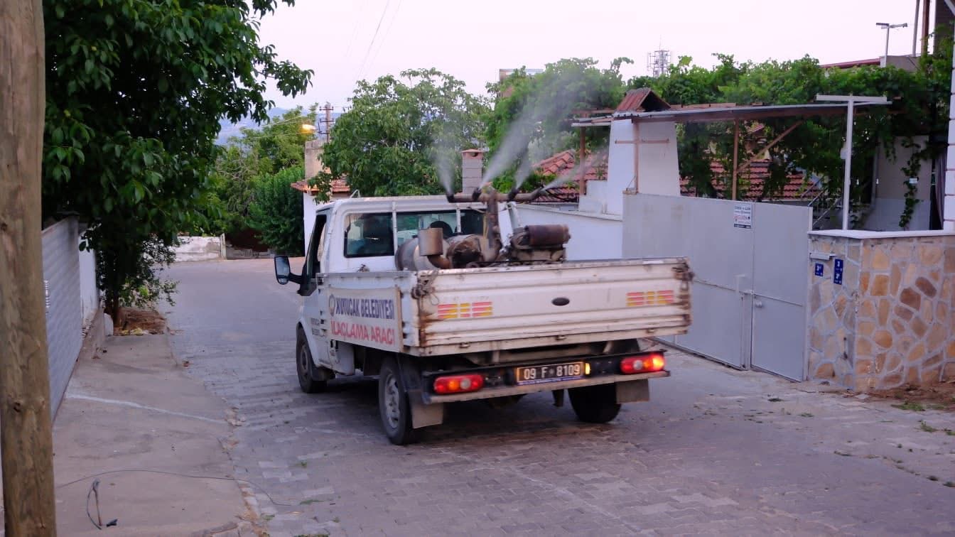 Kuyucakta Yaz Mesaisi Basladi Haserelere Karsi Ilaclama Suruyor 579234 A8E09Df8C8Af5B1D69C8Ab89B280A8Bb