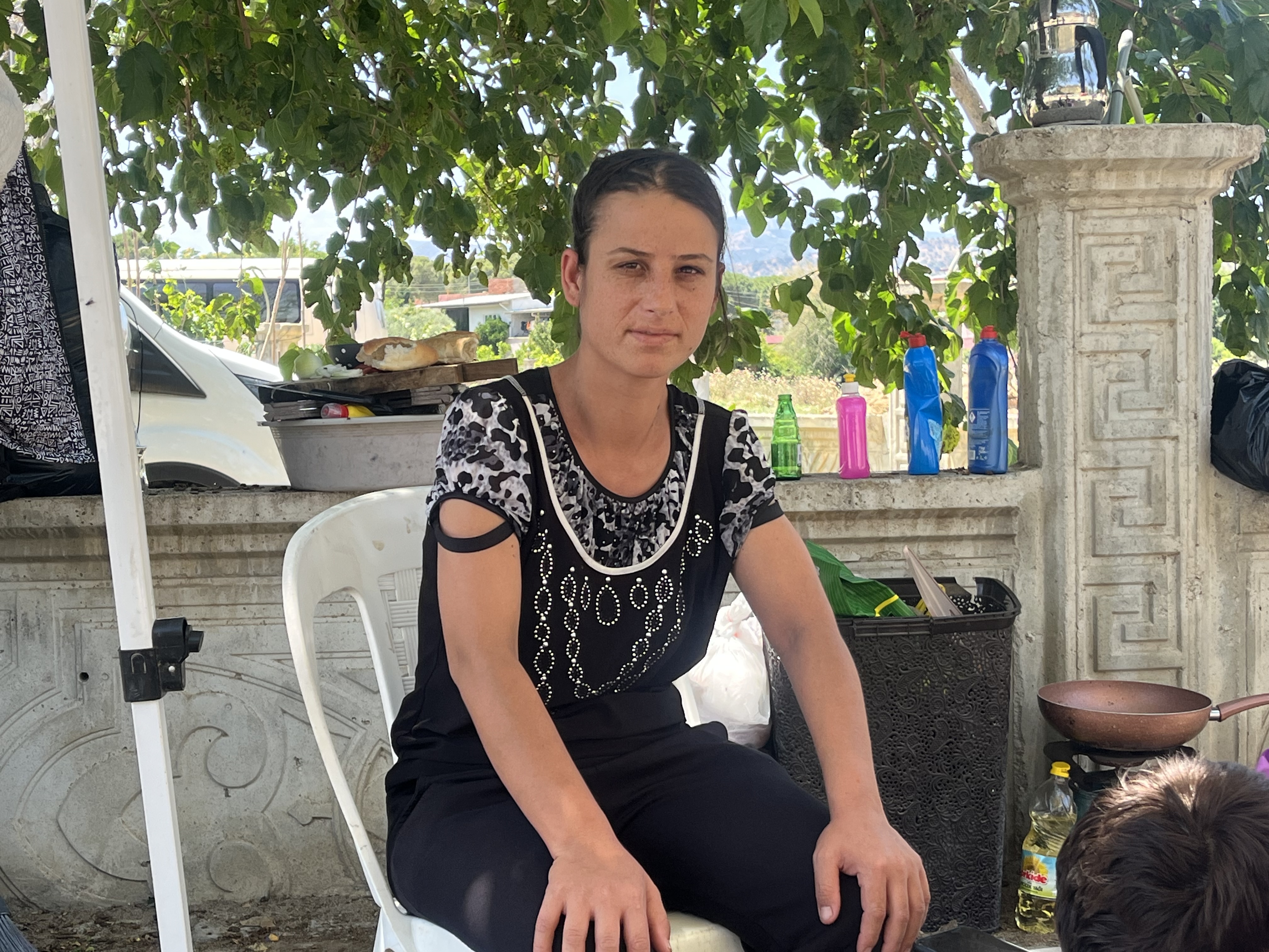 Nazillide Arife Gunu Mezarlik Ziyaretleri Surdu Cicekciler Dertli 573637 7D8E5Cd77B8D83Fd51A5D37Caeb2417C
