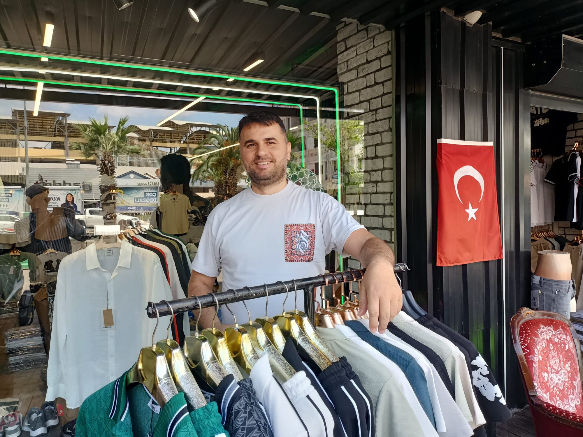 Nazillide Bayram Degil Tatil Alisverisi Yogunlugu 573352 00F09A5471Ef8C53Aed9D9Beec8C9F97