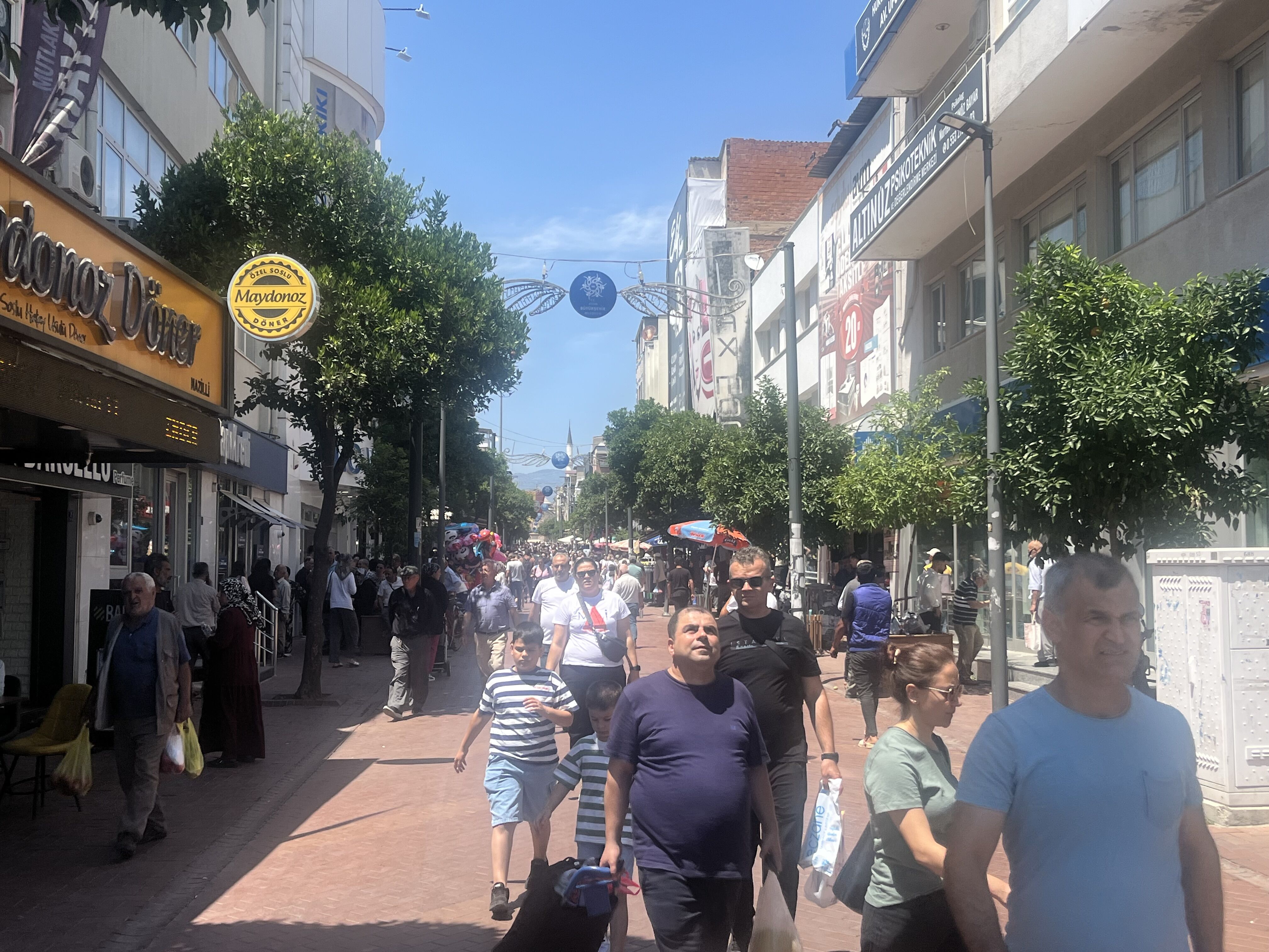 Nazillide Bayram Oncesi Yogunluk Carsi Ve Pazar Doldu Tasti 573641 19C24E021E7B5Fad62B353Fc0C52780C
