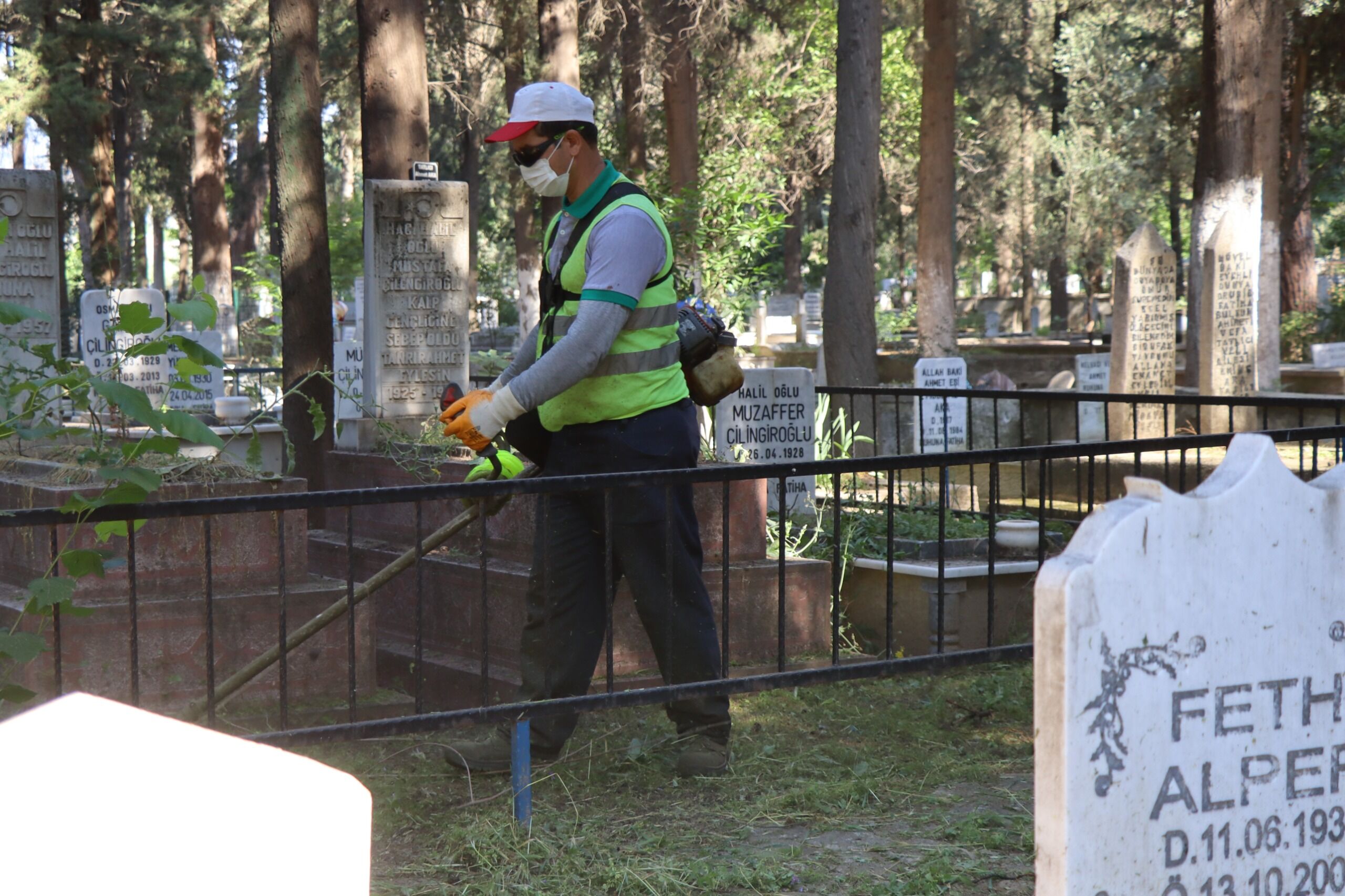 Nazillide Mezarliklara Ucretsiz Servis Kalkacak Otoparklar Bayram Boyu Ucretsiz 572915 B10E345343Cf8Cc5Fc2D25Ae908011F4