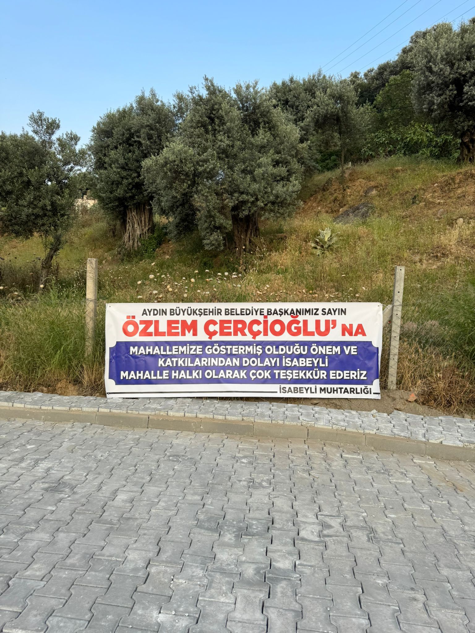 Nazilli’nin bir mahallesinden Başkan Çerçioğlu’na pankartlı teşekkür