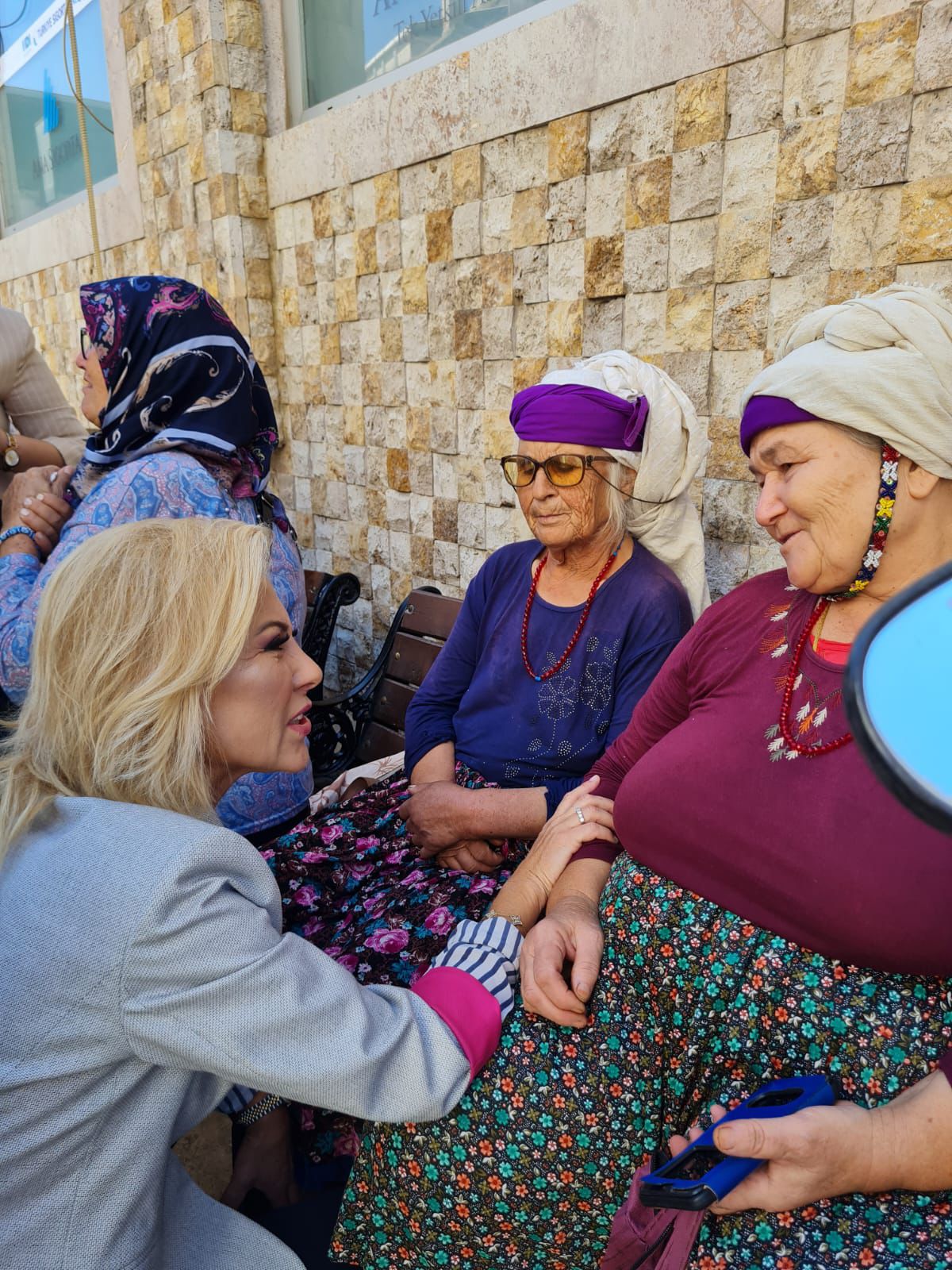 Şebnem Bursalı Aydın’ın projelerine desteğe hazır