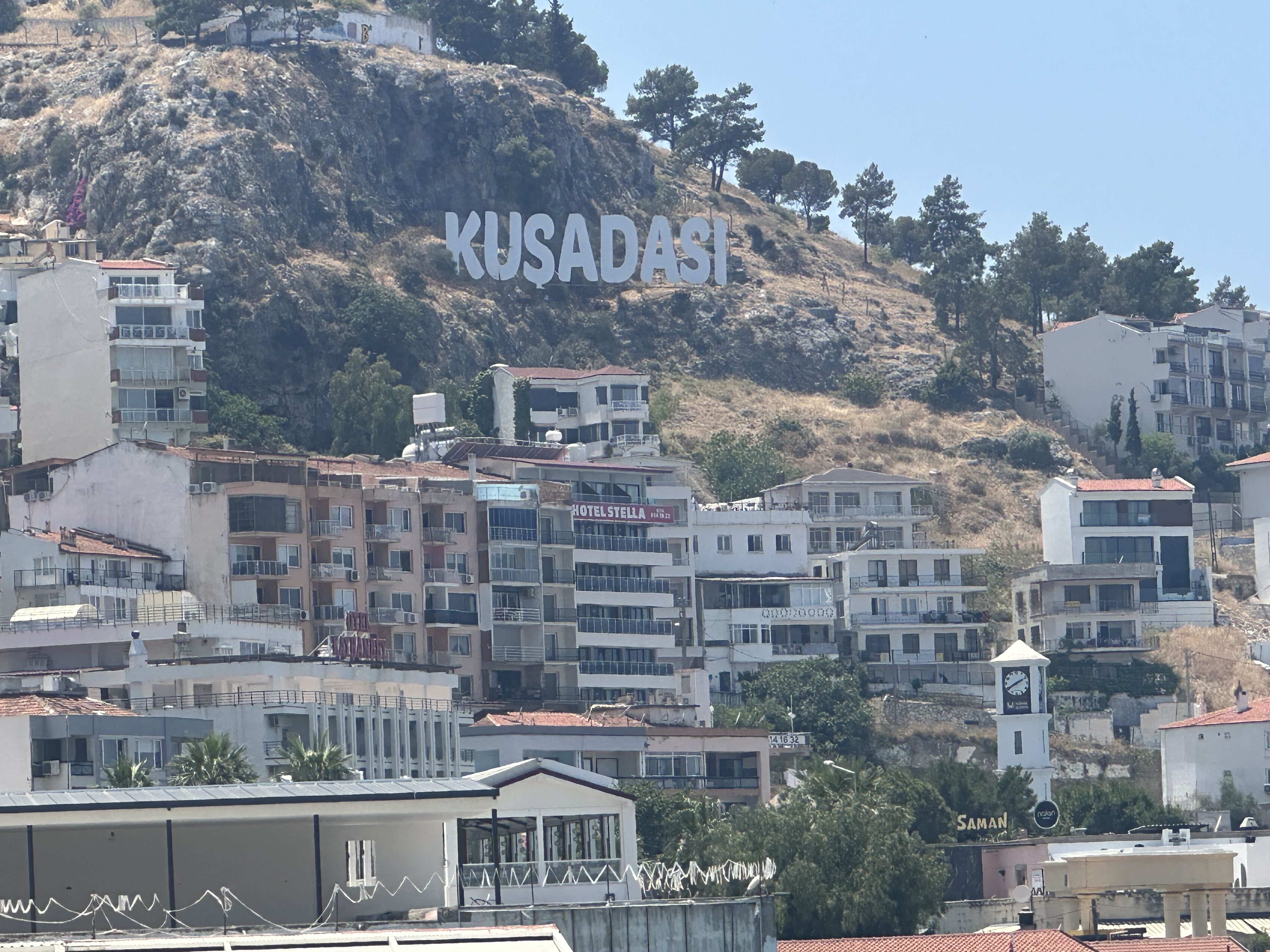 Sicak Havalar Kusadasi Halkini Eve Kapatti 575291 Ac82C3C9F1811A2E60300Da0Cca96529