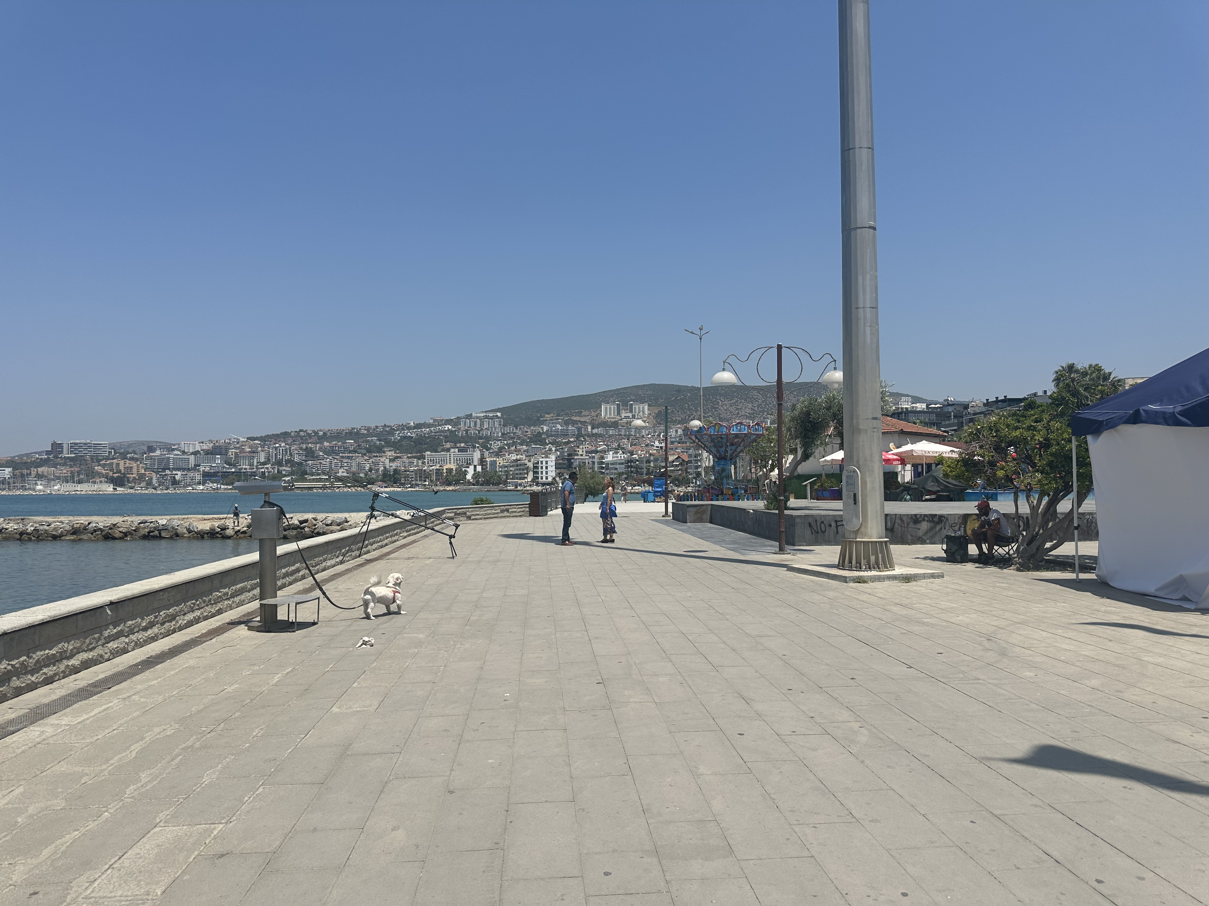 Sicak Havalar Kusadasi Halkini Eve Kapatti 575291 Fee1868F3Ed9D3E307846E3Ca1855989