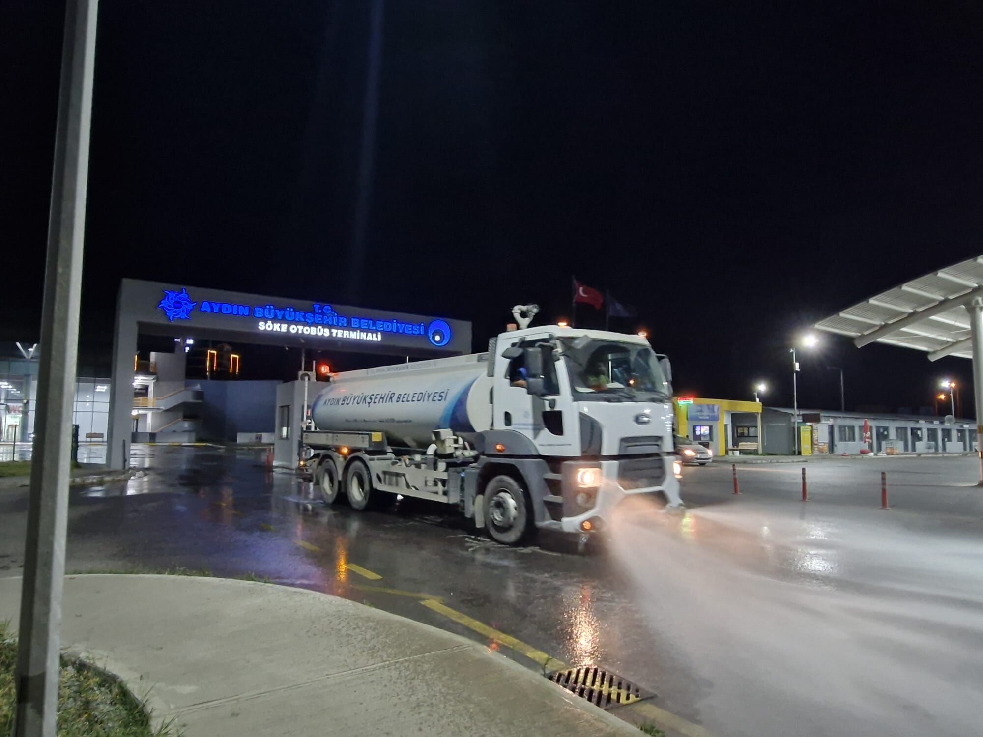 Temiz Otogar Guvenli Yolculuk Buyuksehir Belediyesi Piril Piril Aydin Icin Calismalarini Surduruyor 573527 4361E0798A04B4D1A3Bac57E8Cd21Dd1