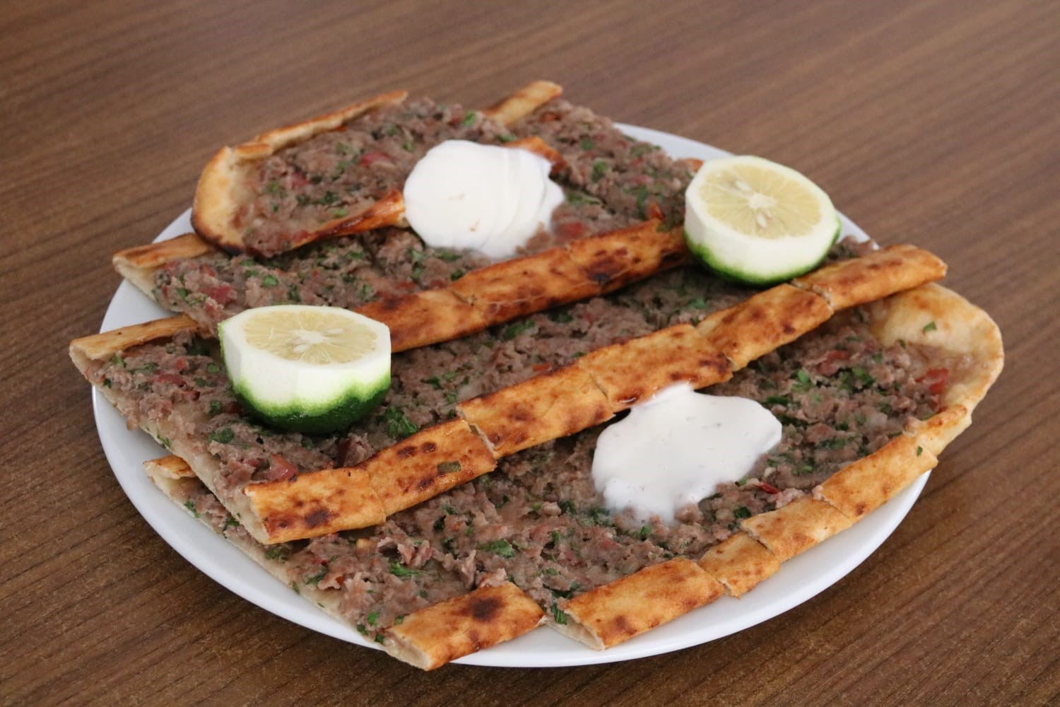 Vali Canbolat Aydın’ın antik kentlerine sahip çıkıyor