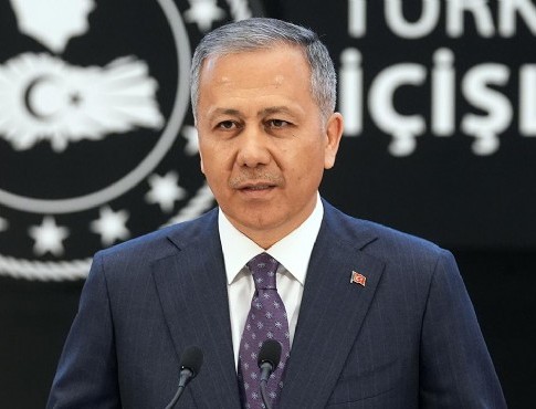 Şiddetli deprem sonrası acı haber duyuruldu! Ölü ve çok sayıda yaralı var 