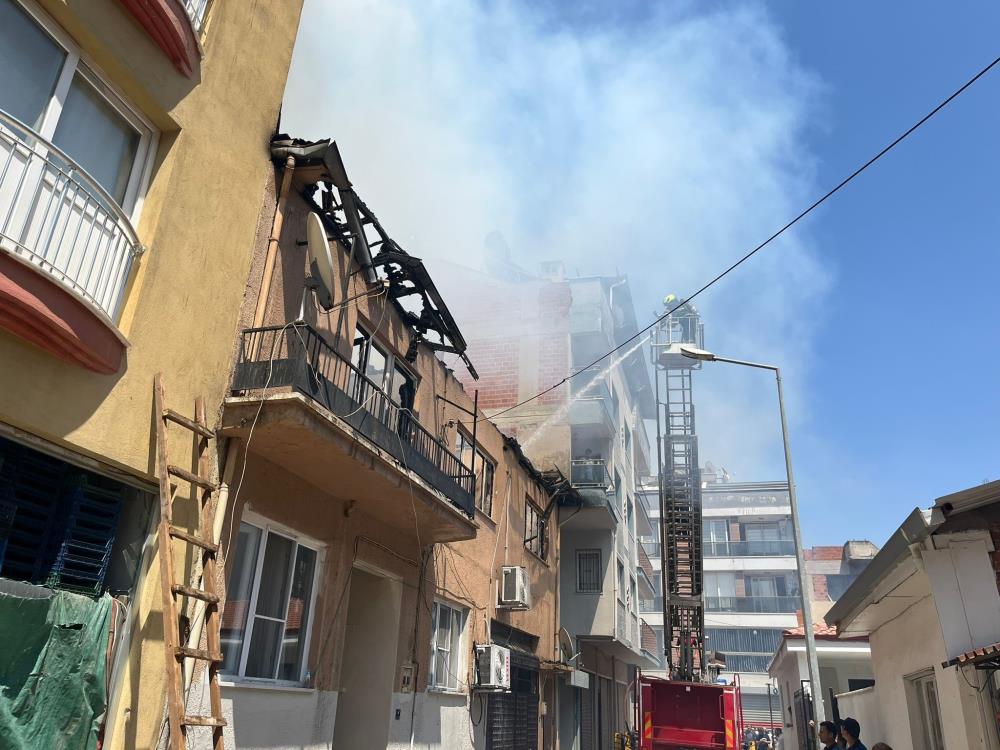 İncirliova’da evi alevler sardı! Evde kalan çocuk son anda kurtarıldı