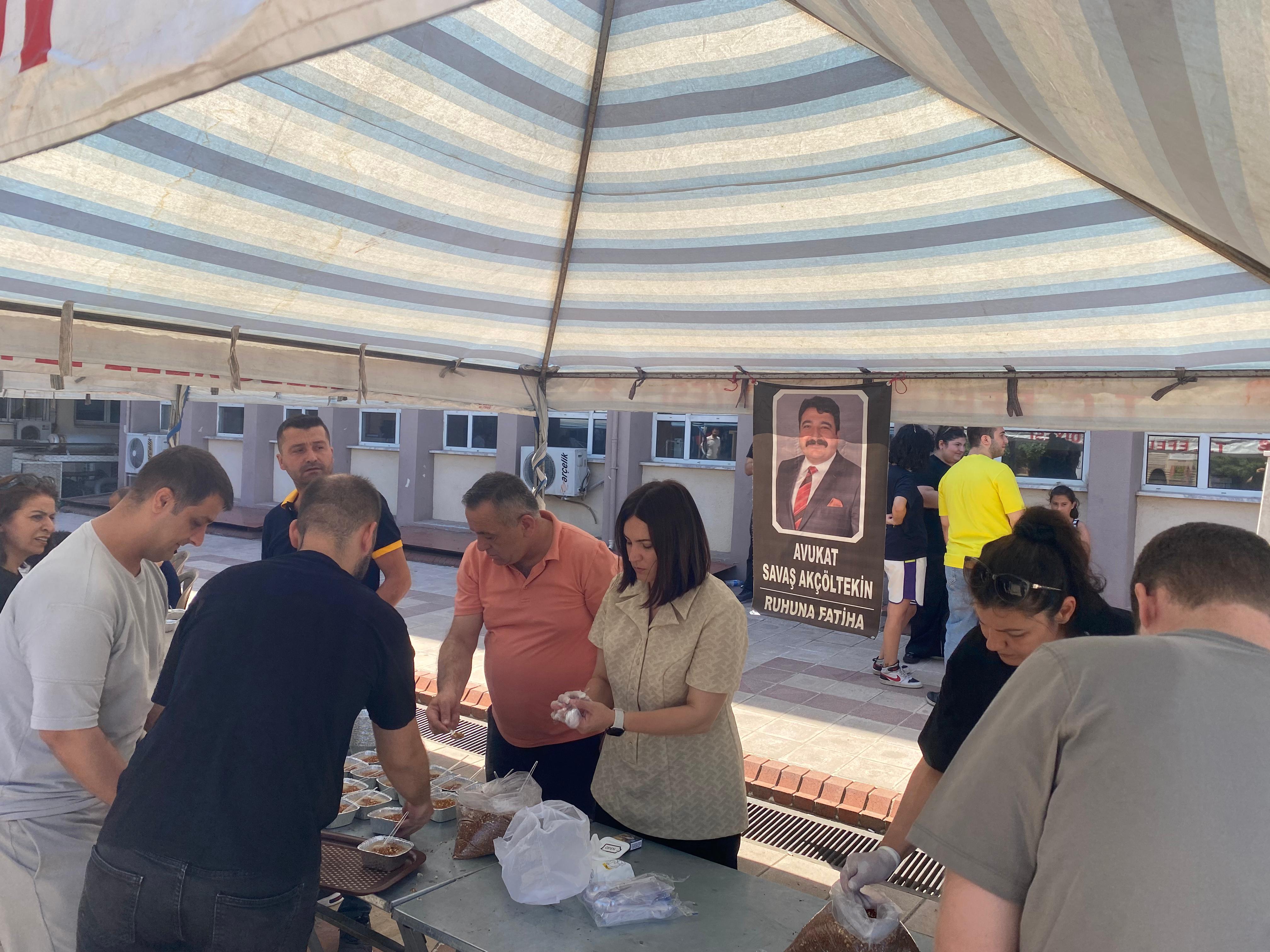 Aydın’ın sevilen avukatı Akçöltekin adına aşure hayrı